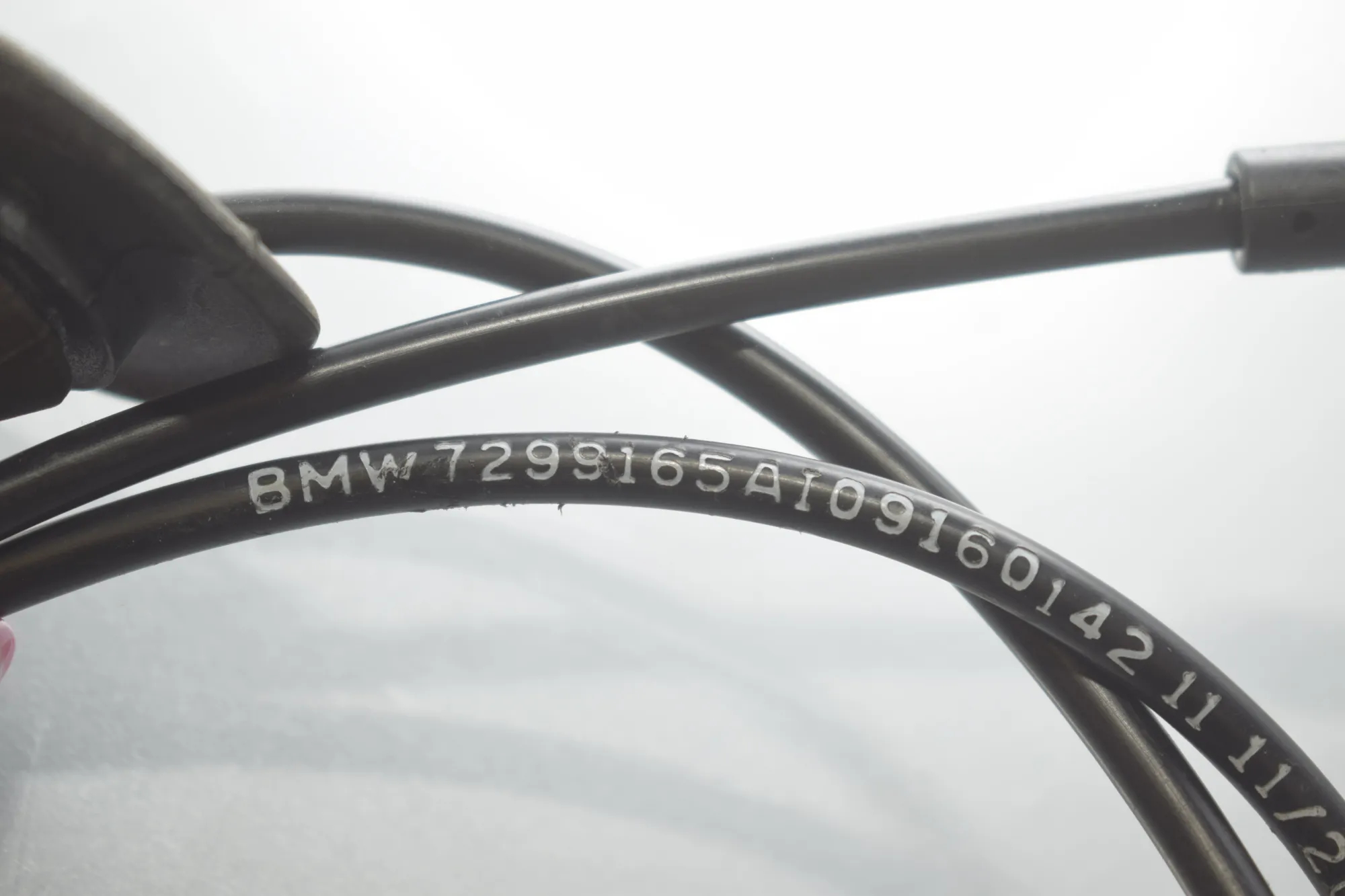 Bonnet Lock Cable – OEM 7299165 · BMW BMW i3 (I01) 2020 – 4