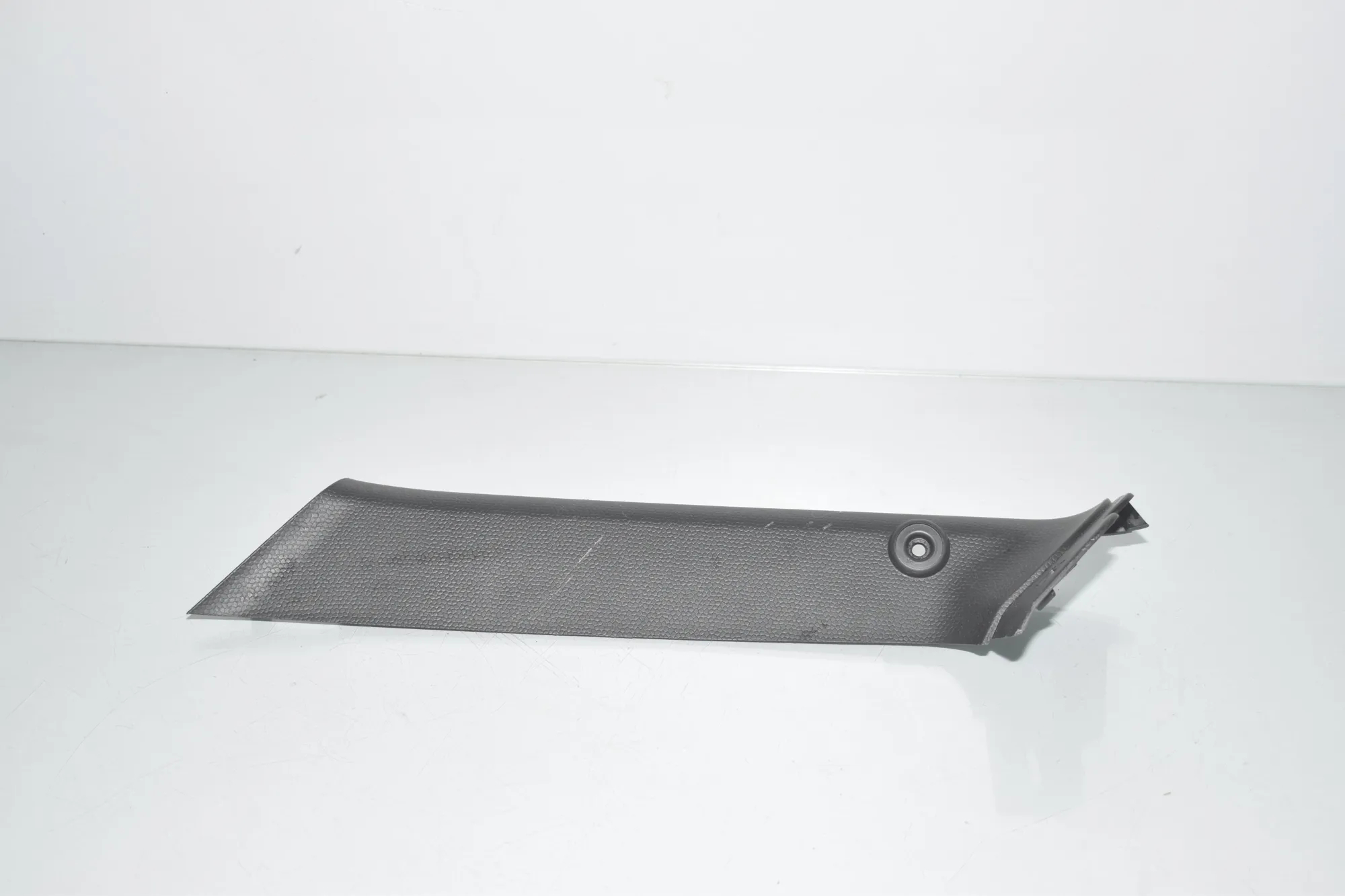 Tailgate Bootlid Trim – OEM 7315766 · BMW BMW i3 (I01) 2020