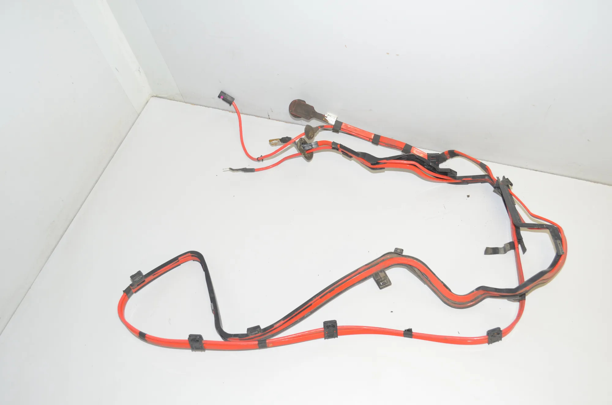 Positive Battery Cable – OEM 9325570 · BMW 3 (F30, F80) 330 d 2013 – 2