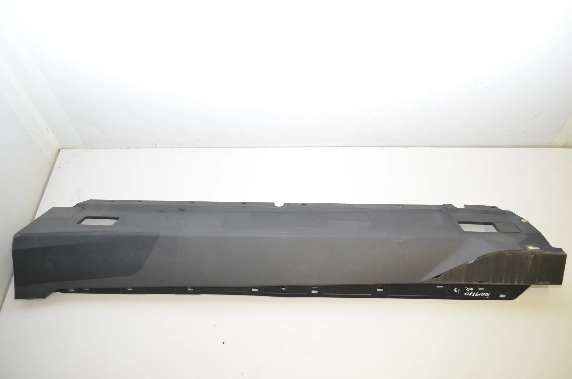 Left Side Sideskirt – OEM 7368597 · BMW BMW i3 (I01) 2020 – 2