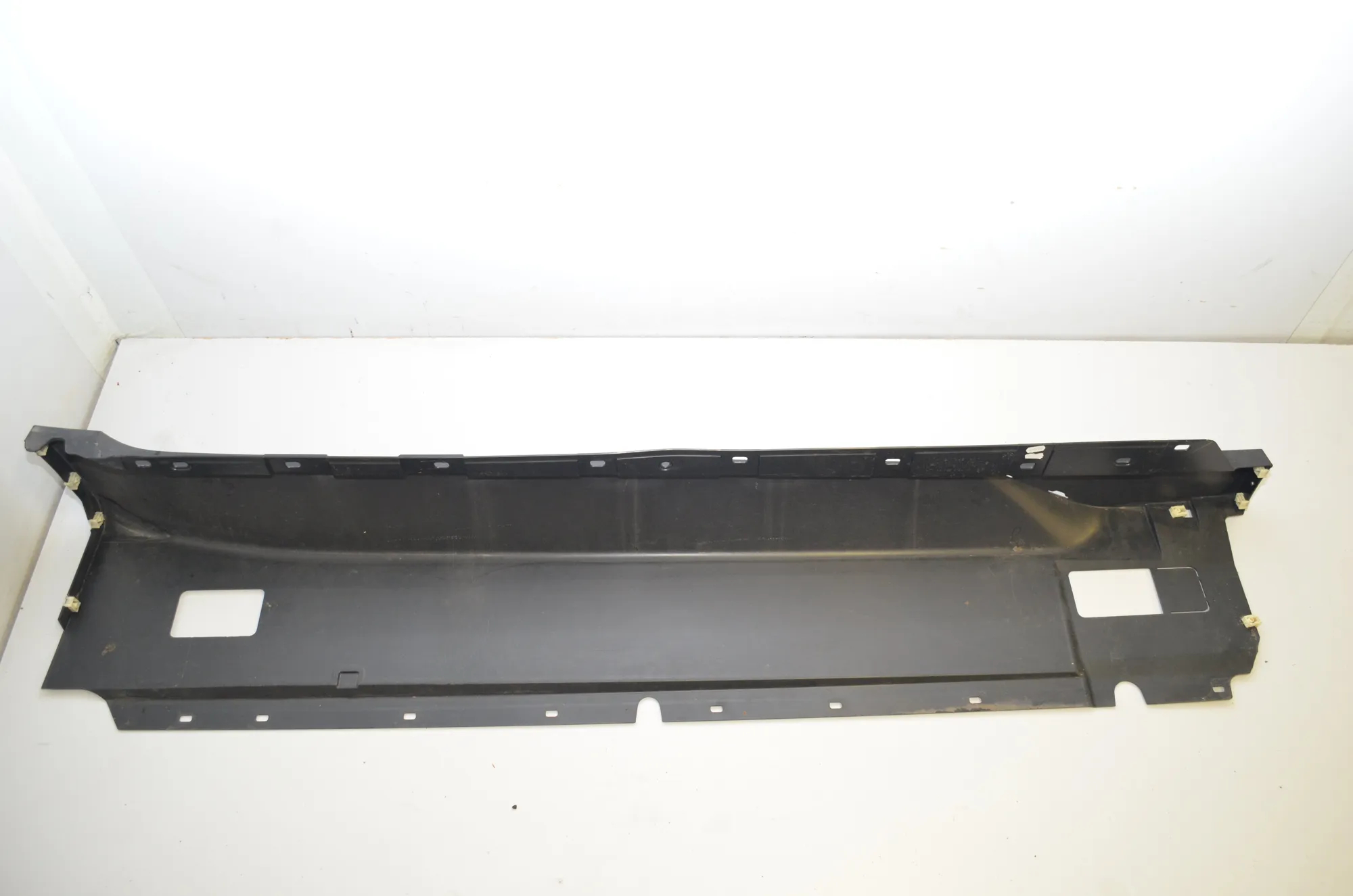 Left Side Sideskirt – OEM 7368597 · BMW BMW i3 (I01) 2020 – 3