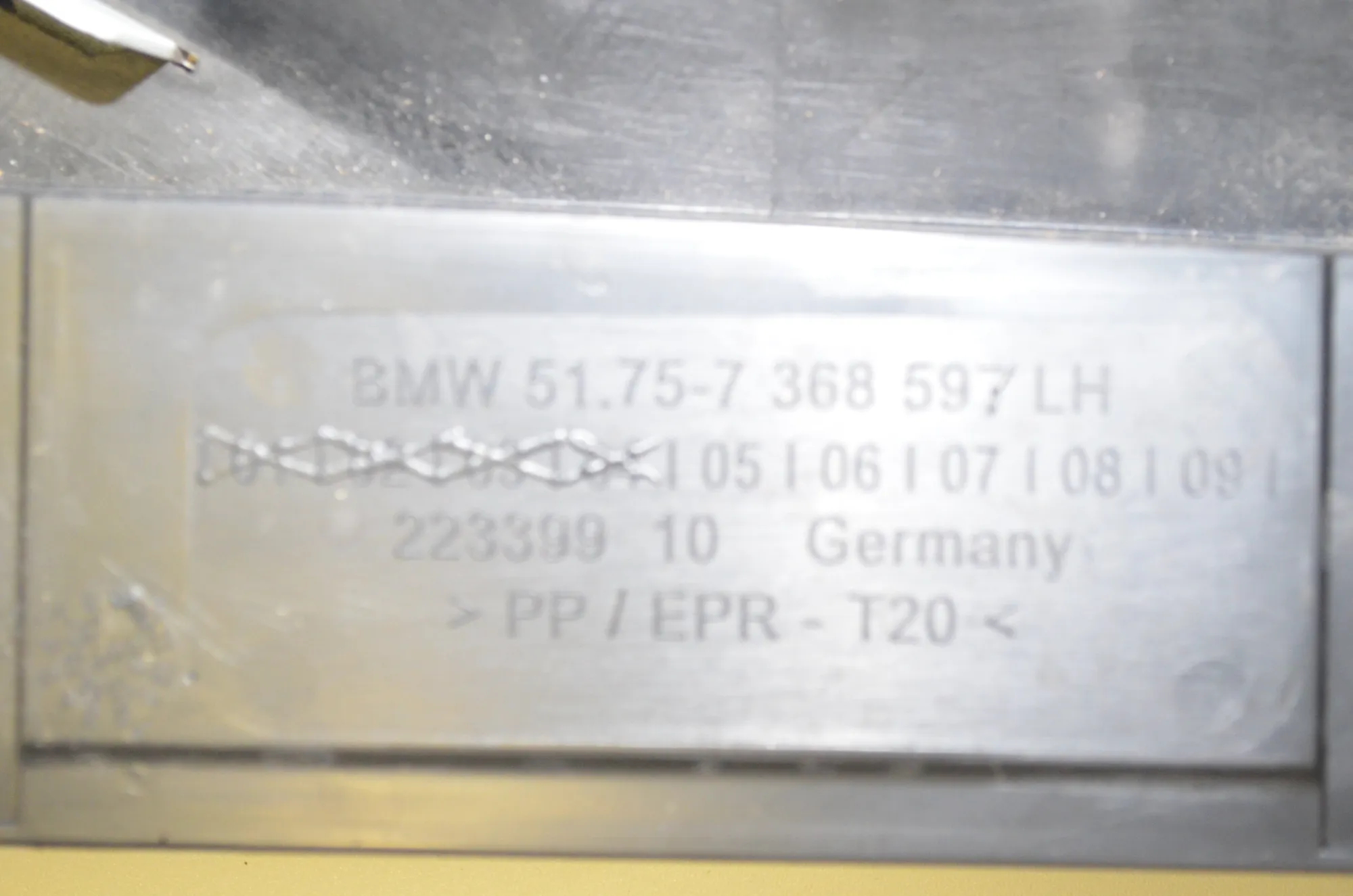 Left Side Sideskirt – OEM 7368597 · BMW BMW i3 (I01) 2020 – 4