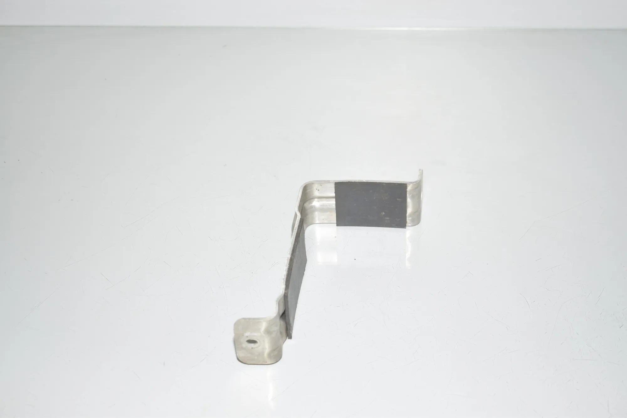 Bracket – OEM 8602817 · BMW BMW i3 (I01) 2020 – 4