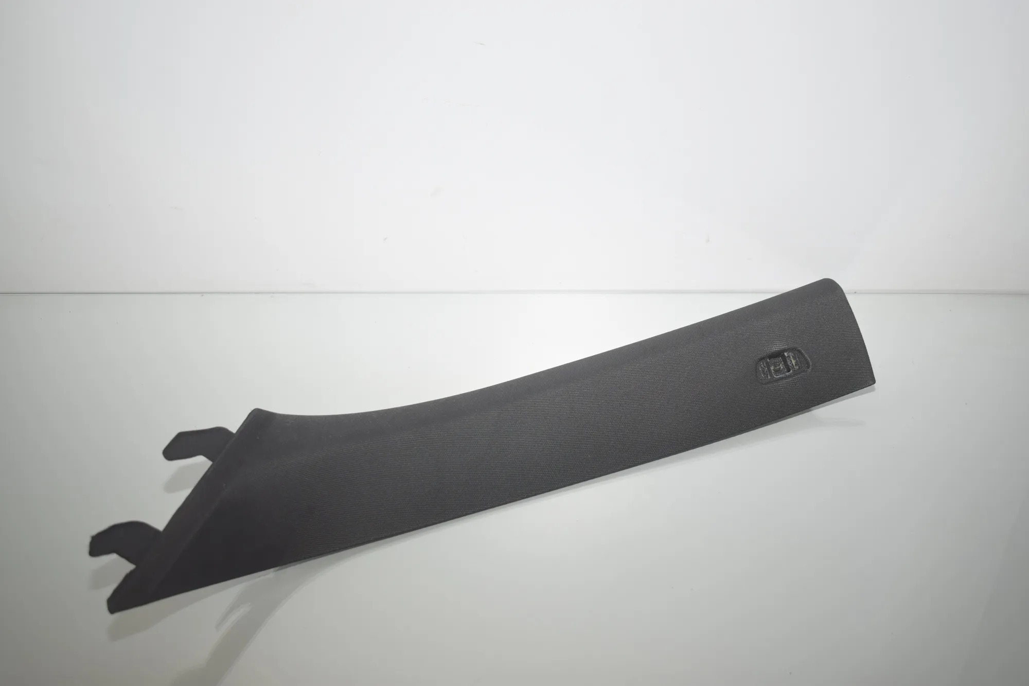 Front Left A Pillar Trim – OEM 8096435 · BMW i4 (G26) BMW i4 (G26) eDrive35 2022