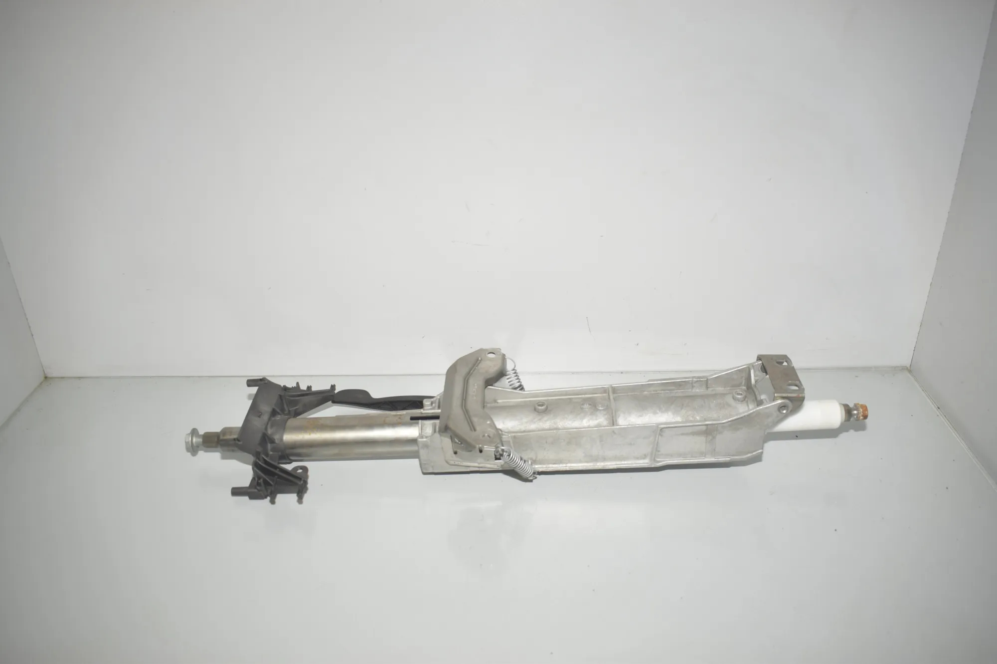 Steering Wheel Adjustment Mechanism – OEM 6854045 · BMW X4 (F26) xDrive 30 d 2017 – 3