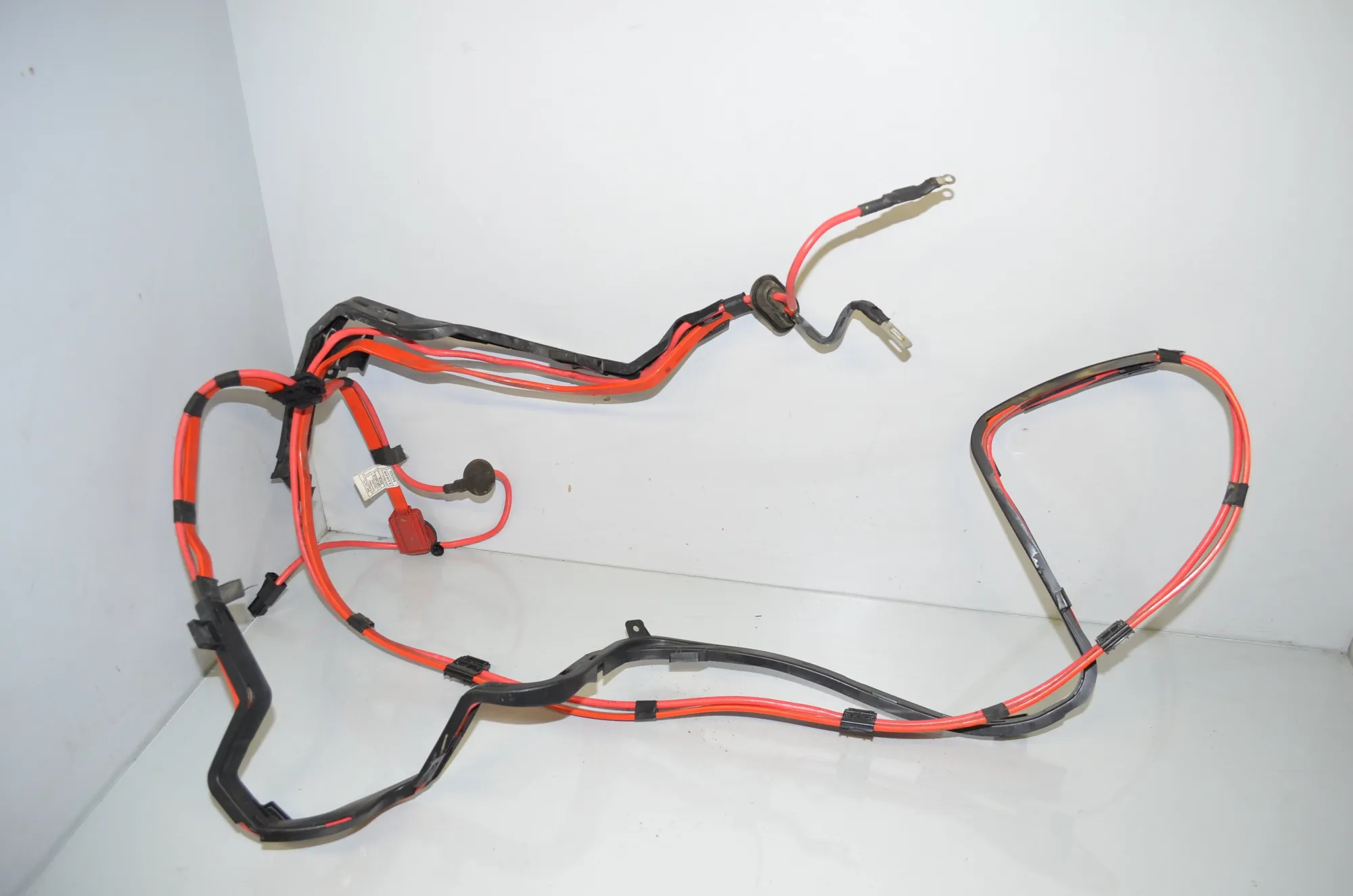 Positive Battery Cable – OEM 9325570 · BMW 3 (F30, F80) 330 d 2014 – 2