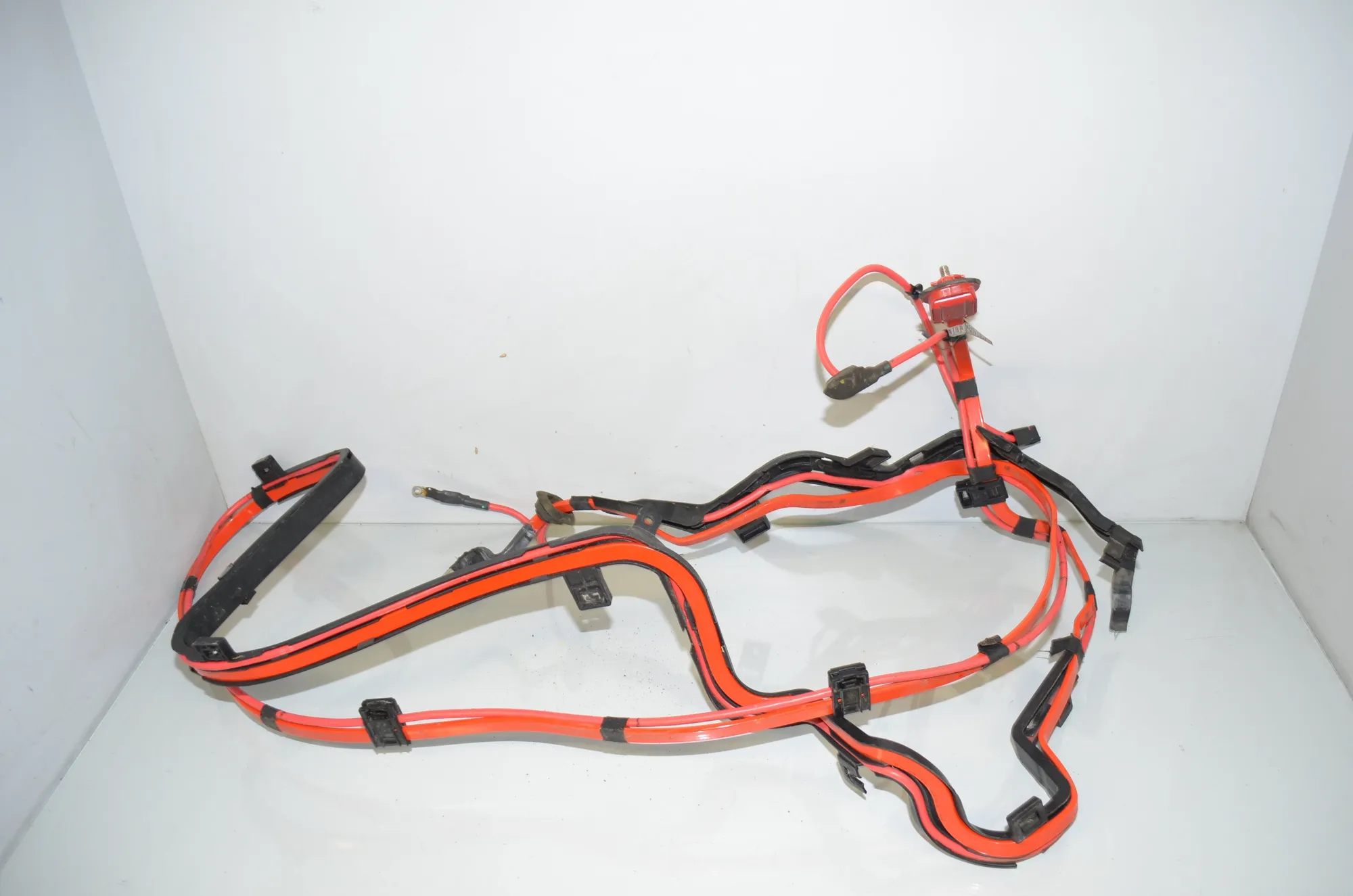 Positive Battery Cable – OEM 9325570 · BMW 3 (F30, F80) 330 d 2014 – 4