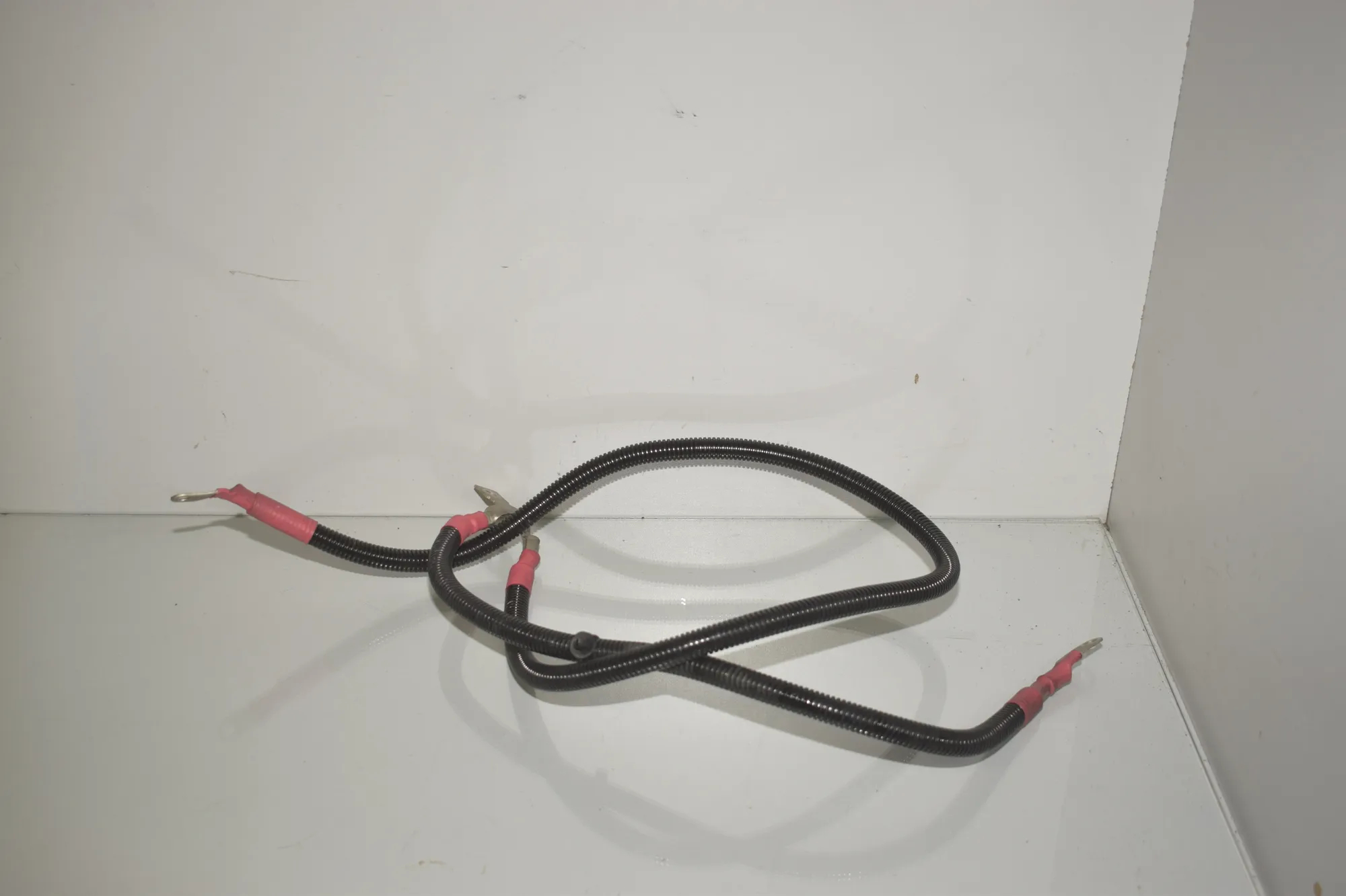 Positive Battery Cable · BMW 5 Touring (F11) 523 i 2011 – 4
