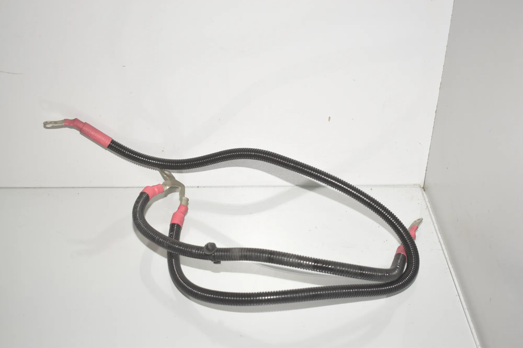 Positive Battery Cable · BMW 5 Touring (F11) 523 i 2011
