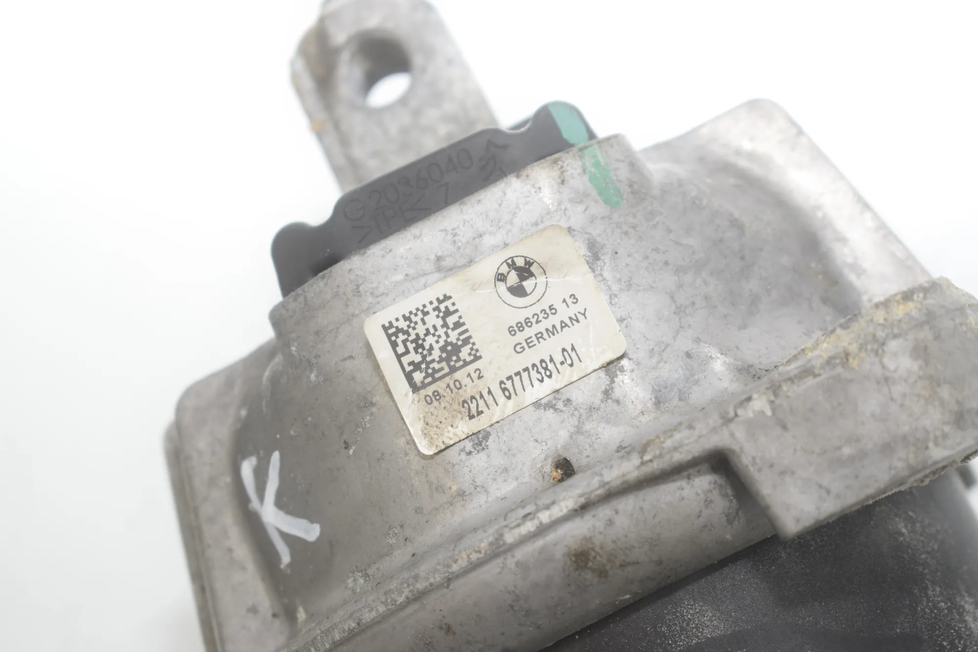 Left Side Engine Mount – OEM 6777381 · BMW 5 Touring (F11) 530 d xDrive 2012 – 4