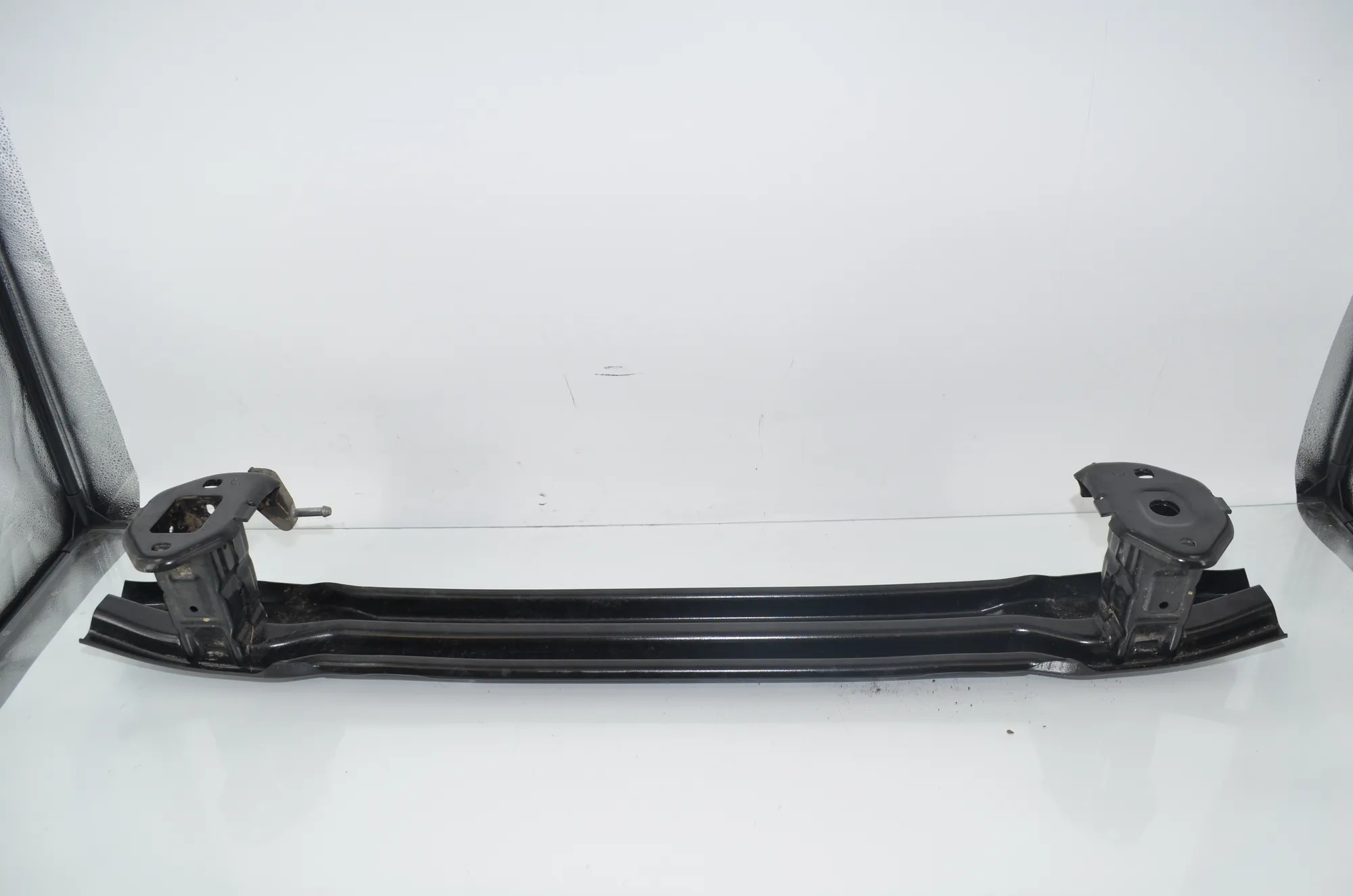 Rear Crash Reinforcement Bar – OEM 8495035 · BMW BMW 2 Coupe (G42, G87) 2021 – 3