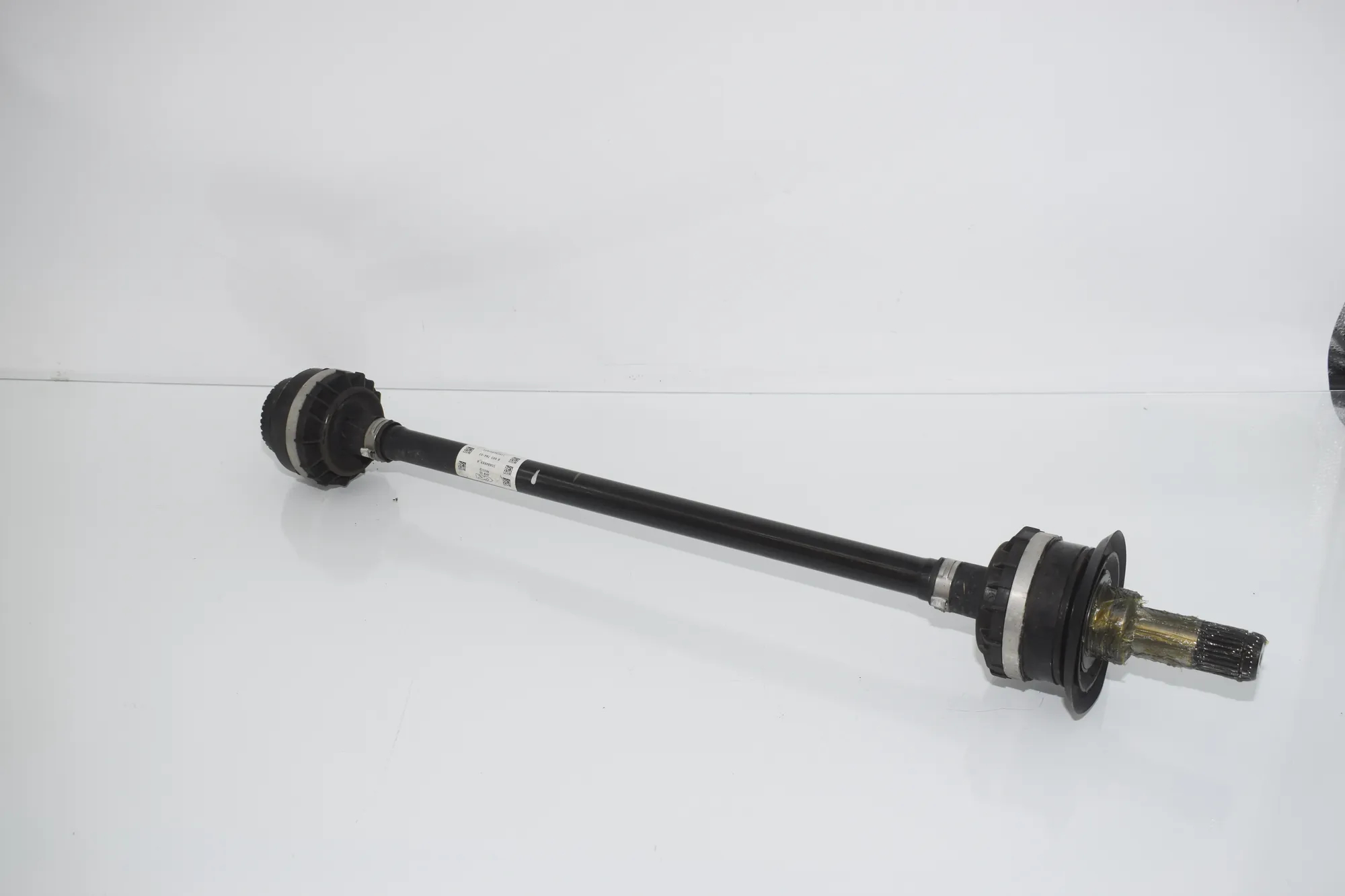Rear Right Driveshaft – OEM 8665784 · BMW BMW 2 Coupe (G42, G87) 2021 – 2