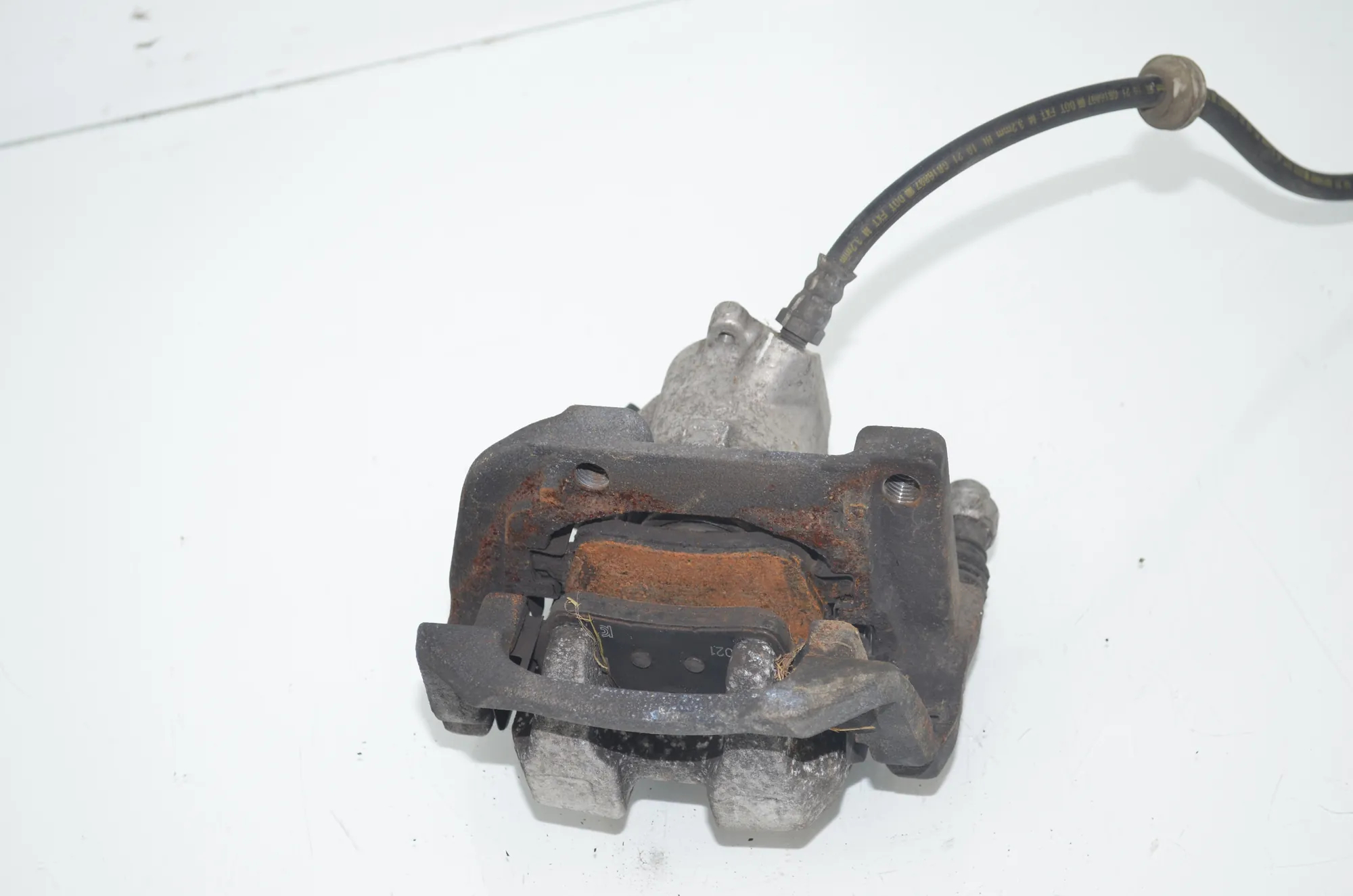 Rear Left Brake Caliper – OEM 8836837 · BMW BMW 2 Coupe (G42, G87) 2021 – 4