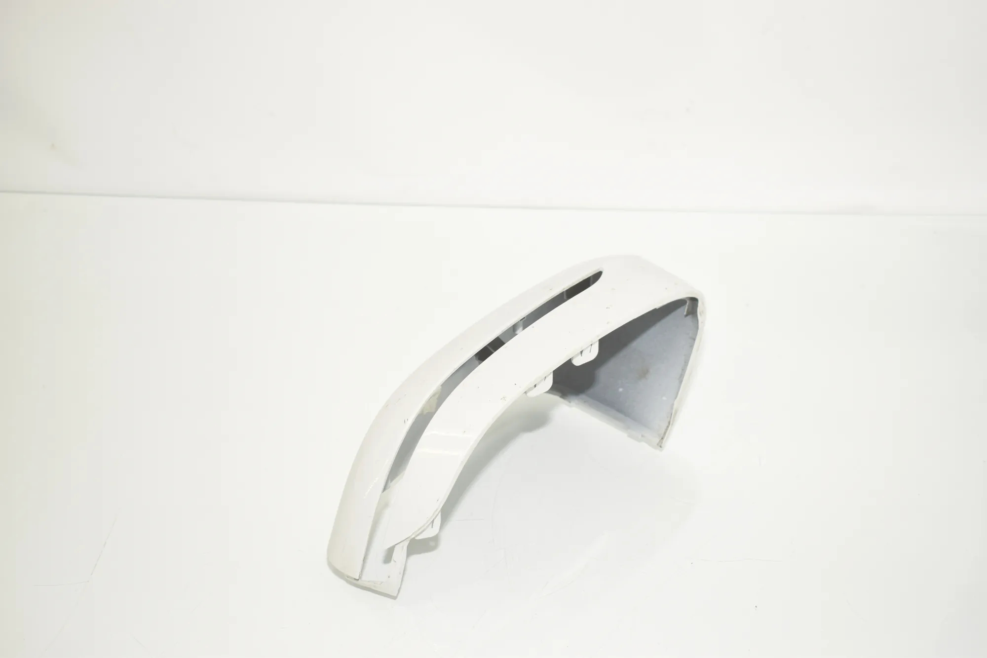 Front Right Mirror Trim – OEM 8492898 · BMW BMW 2 Coupe (G42, G87) 2021 – 4