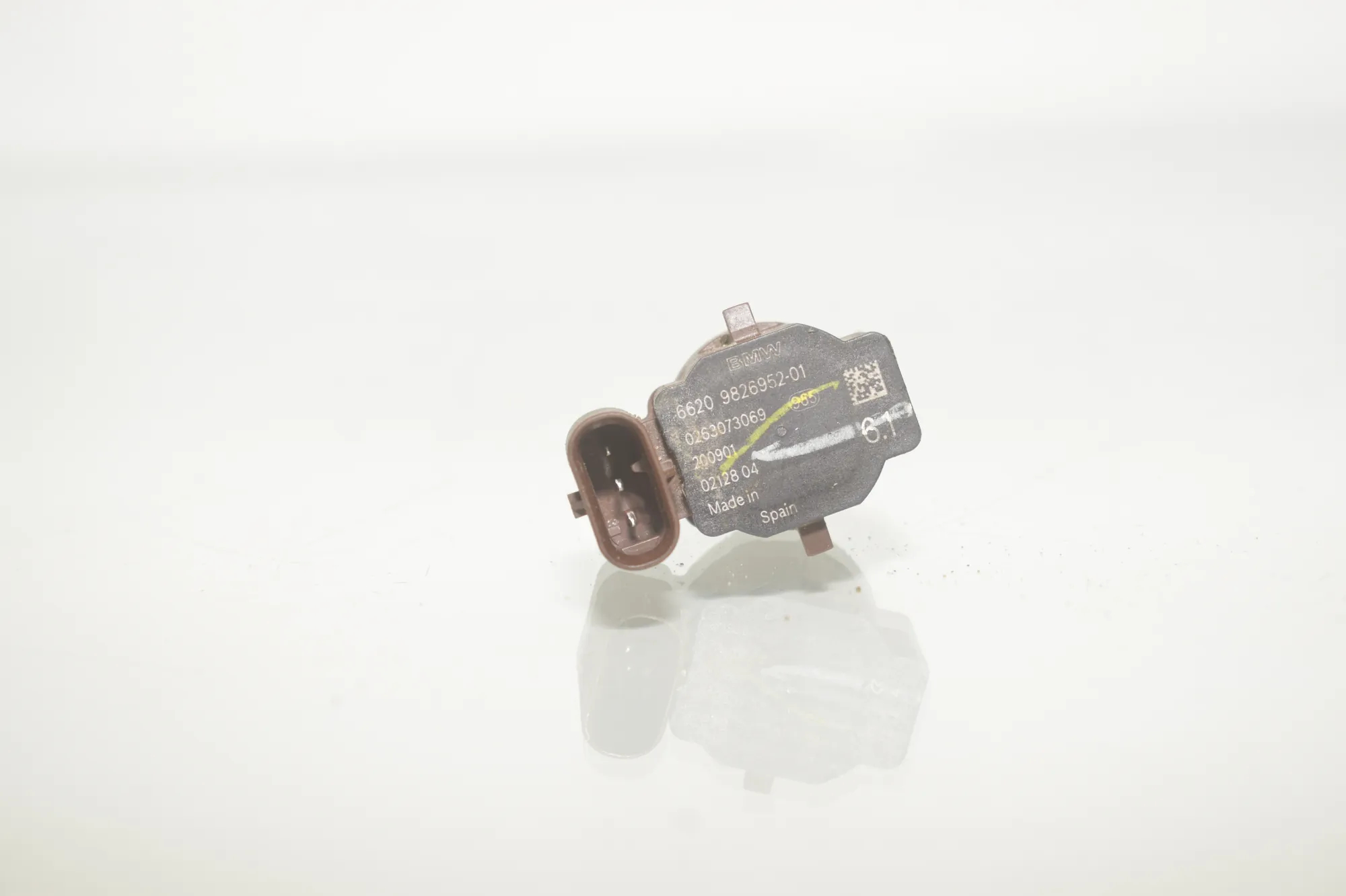 Front Parking Sensor – OEM 9826952 · BMW BMW 2 Coupe (G42, G87) 2021 – 3