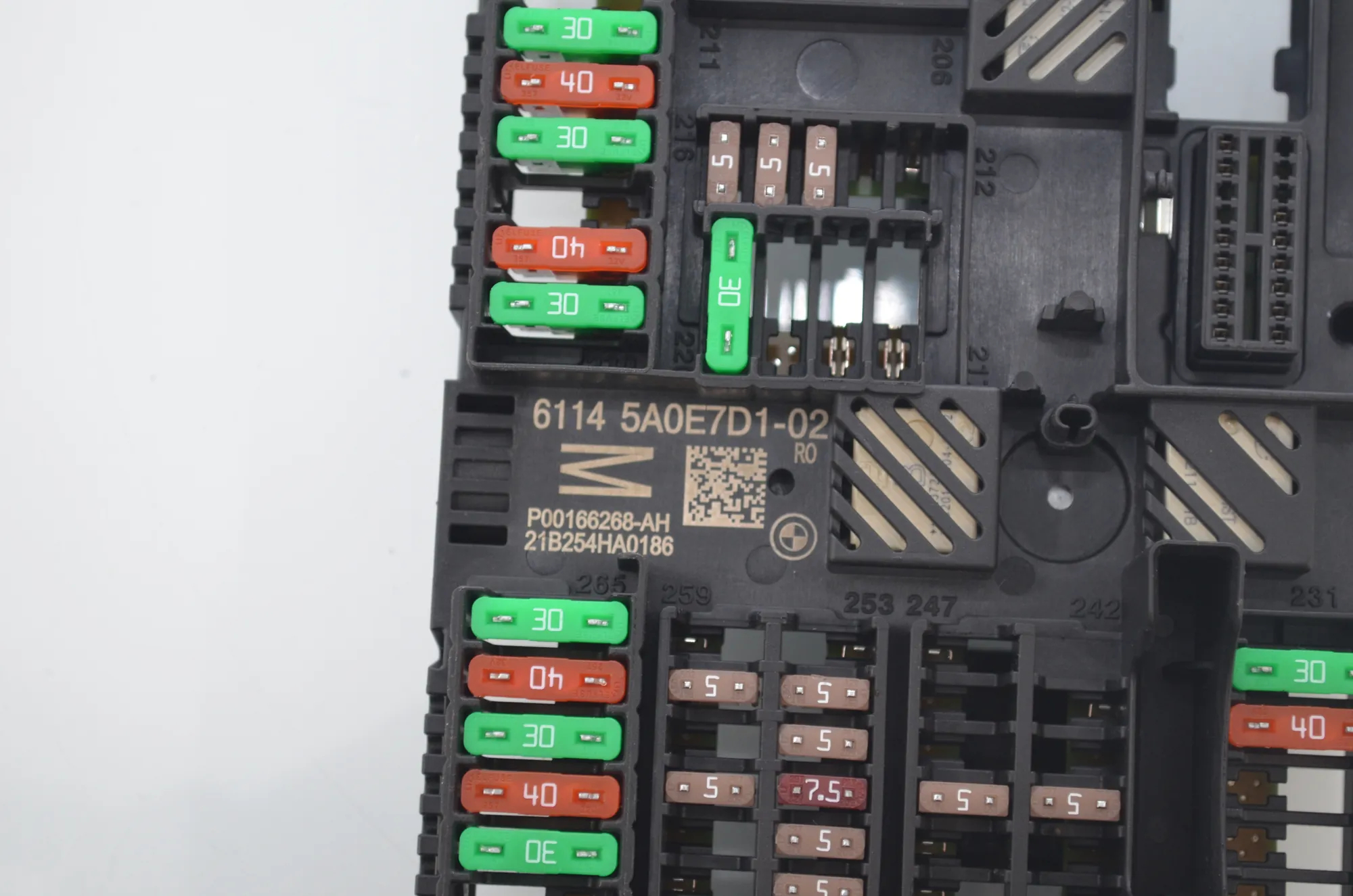 Fuse Box – OEM 5A0E7D1 · BMW BMW 2 Coupe (G42, G87) 2021 – 4