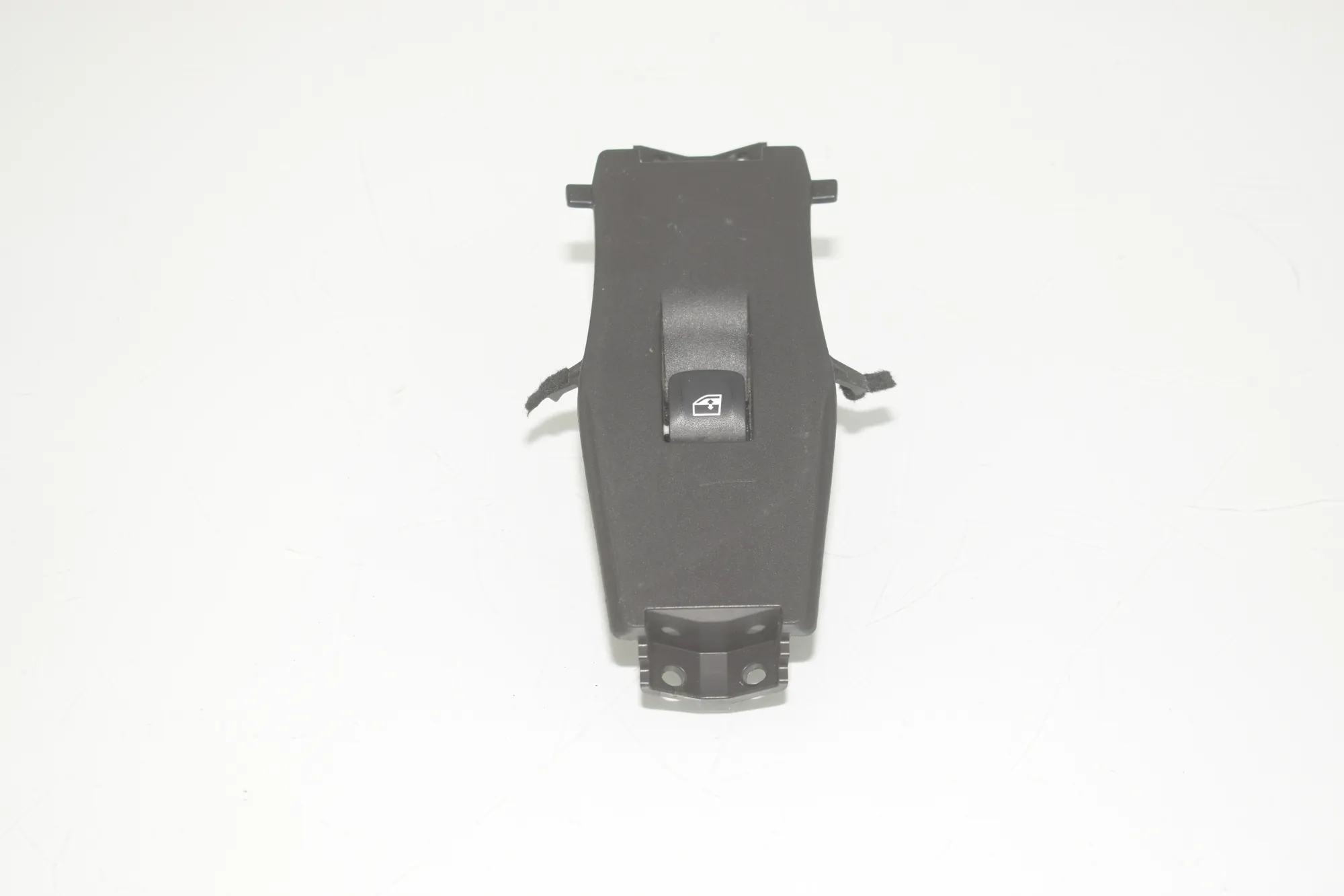 Front Right Door Window Switch – OEM 9327031 · BMW BMW 2 Coupe (G42, G87) 2021