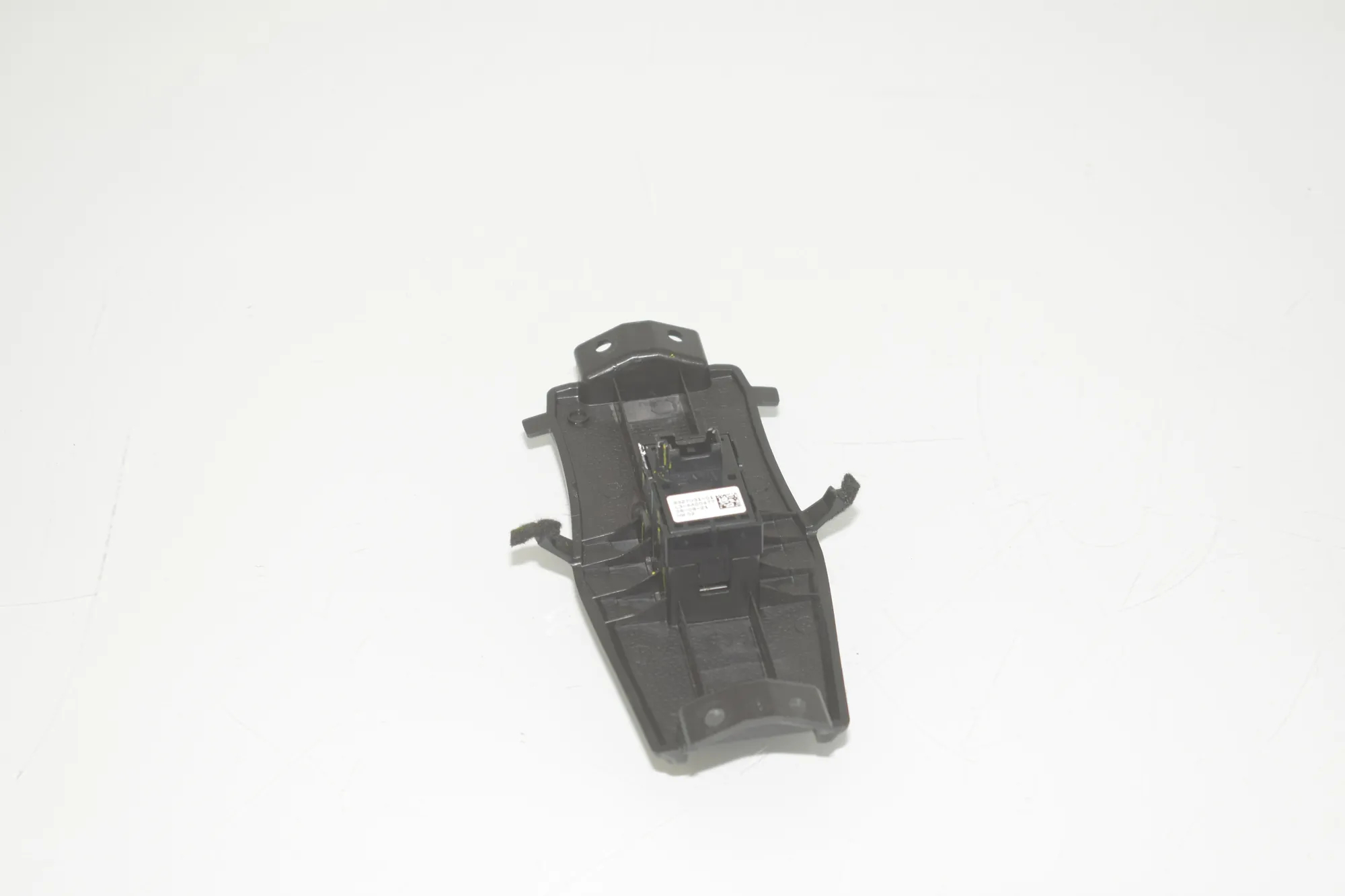 Front Right Door Window Switch – OEM 9327031 · BMW BMW 2 Coupe (G42, G87) 2021 – 3