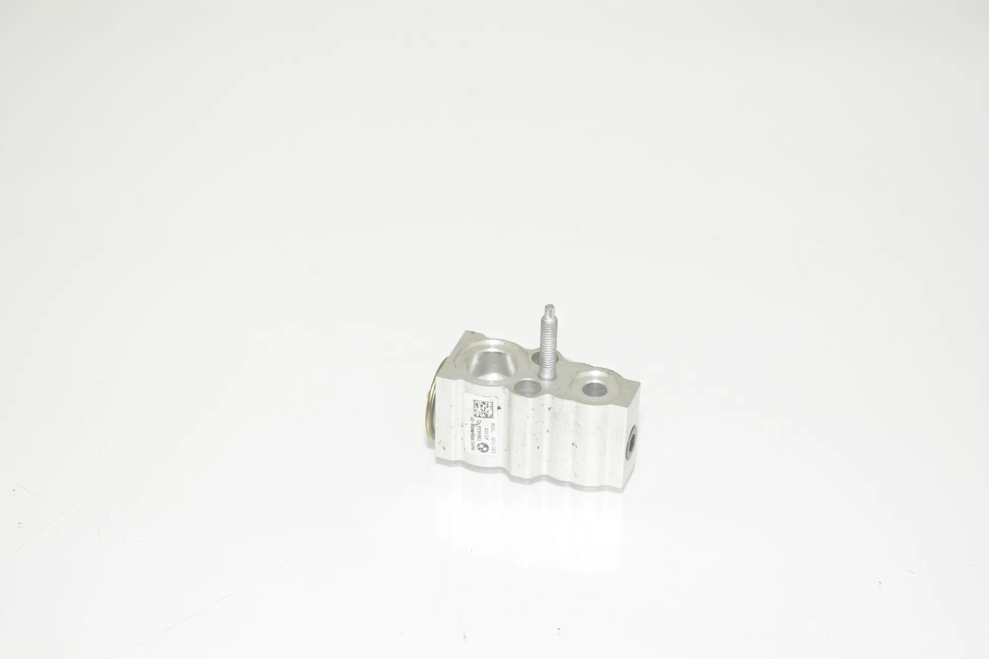 A/C Expansion Tank – OEM 6994989 · BMW BMW 2 Coupe (G42, G87) 2021 – 3