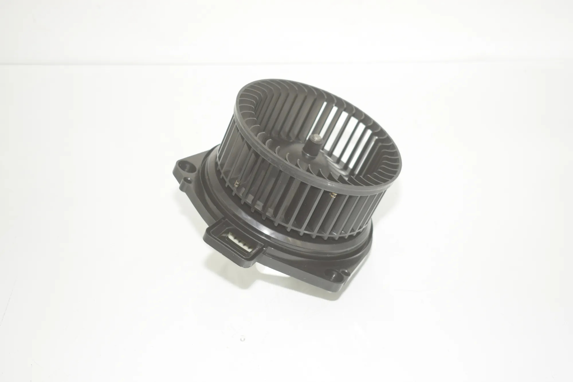 Heater Blower Fan – OEM 9382861 · BMW BMW 2 Coupe (G42, G87) 2021 – 2