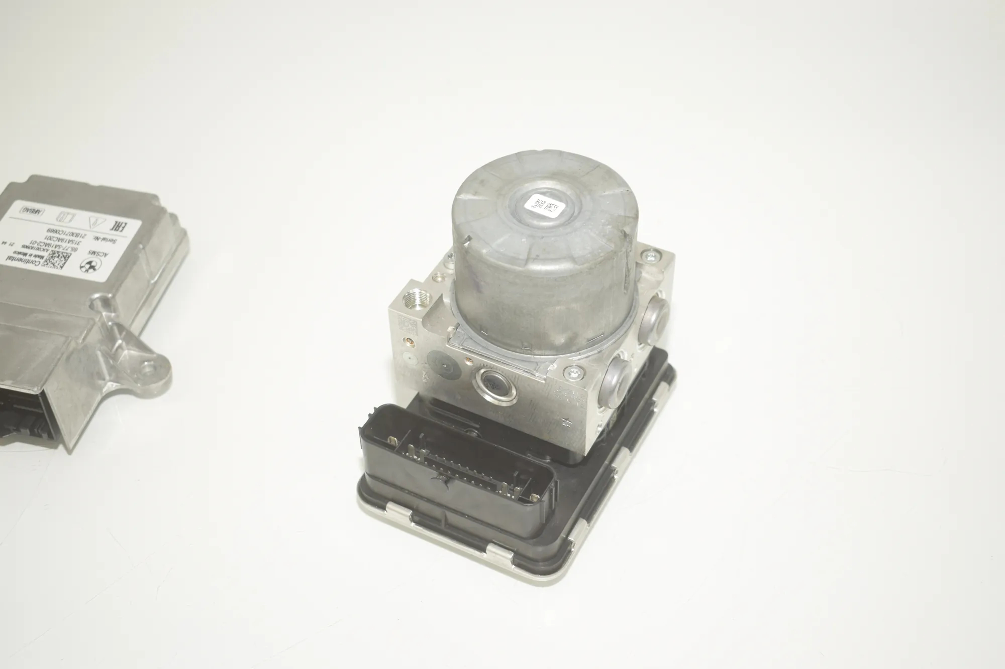Distance Radar Sensor – OEM 5A19AC2 · BMW BMW 2 Coupe (G42, G87) 2021 – 7