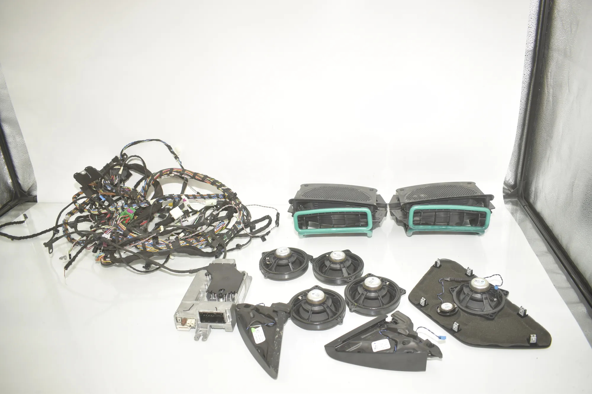 Sound Audio System Set – OEM 5A4CE63 · BMW BMW 2 Coupe (G42, G87) 2021 – 4