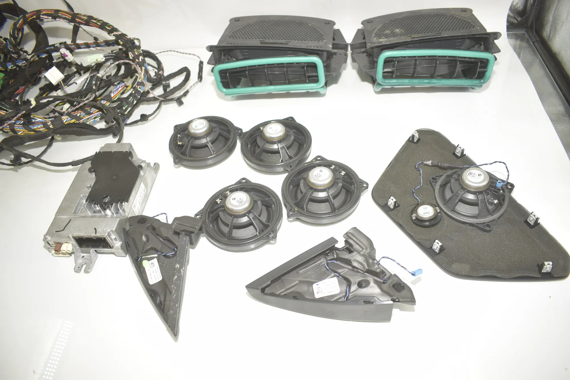 Sound Audio System Set – OEM 5A4CE63 · BMW BMW 2 Coupe (G42, G87) 2021 – 6