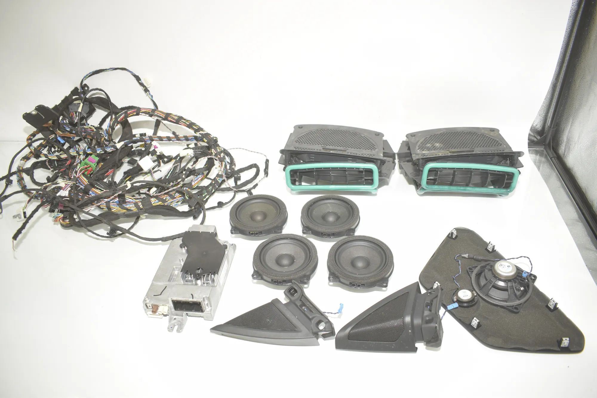 Sound Audio System Set – OEM 5A4CE63 · BMW BMW 2 Coupe (G42, G87) 2021 – 3