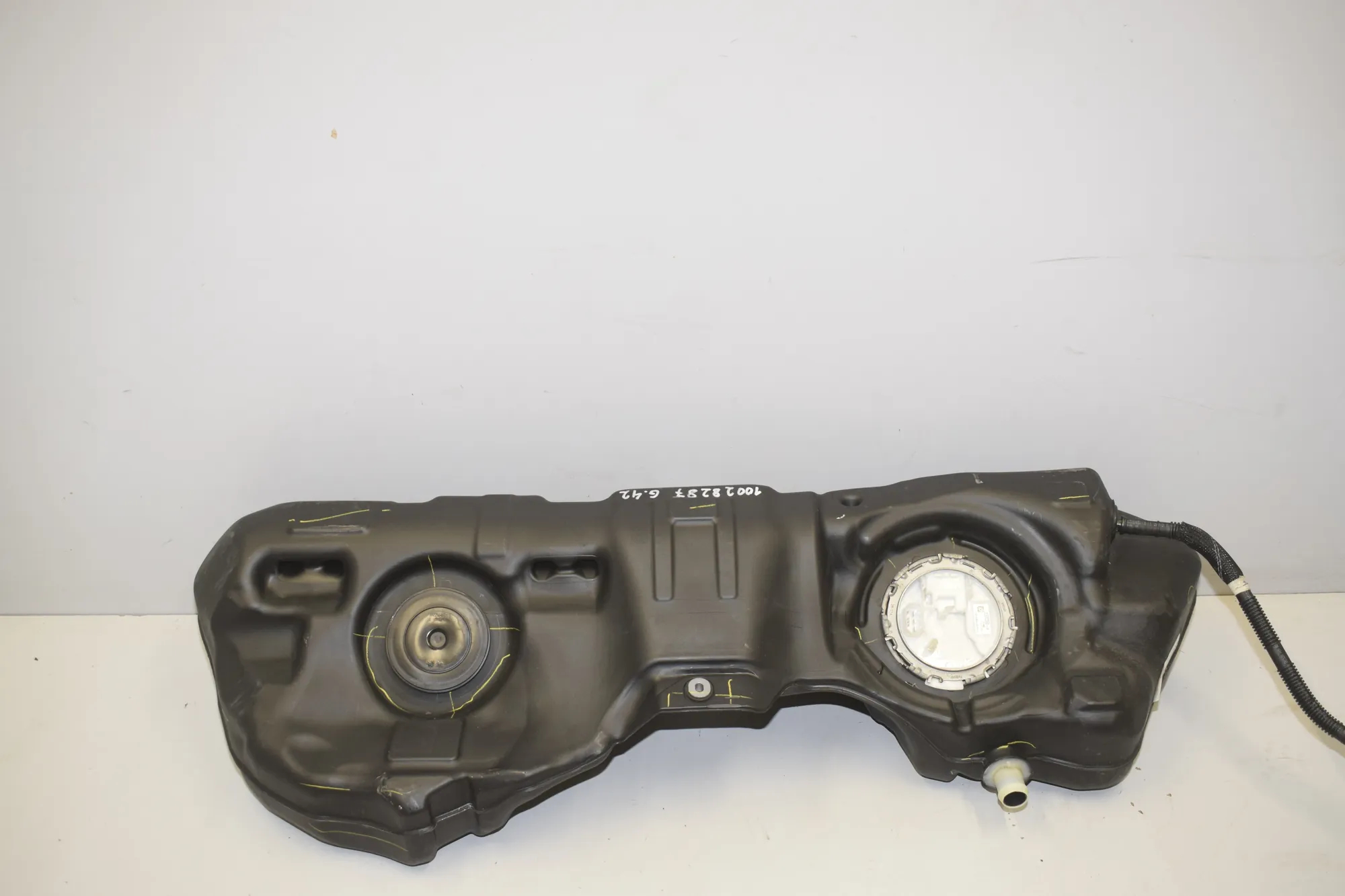 Fuel Tank – OEM 8740571 · BMW BMW 2 Coupe (G42, G87) 2021