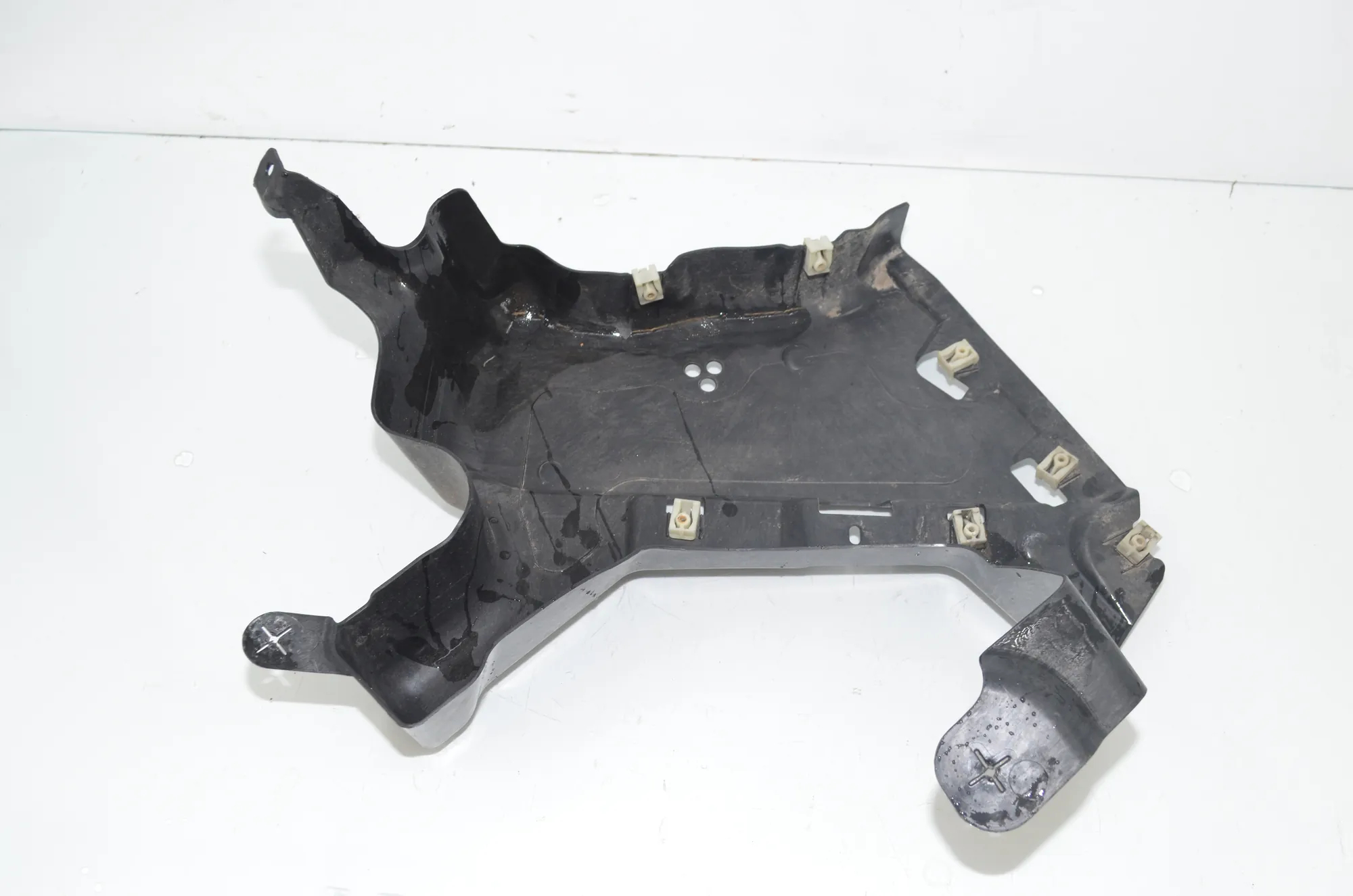 Right Side Underbody Cover – OEM 8493716 · BMW BMW 2 Coupe (G42, G87) 2021 – 3
