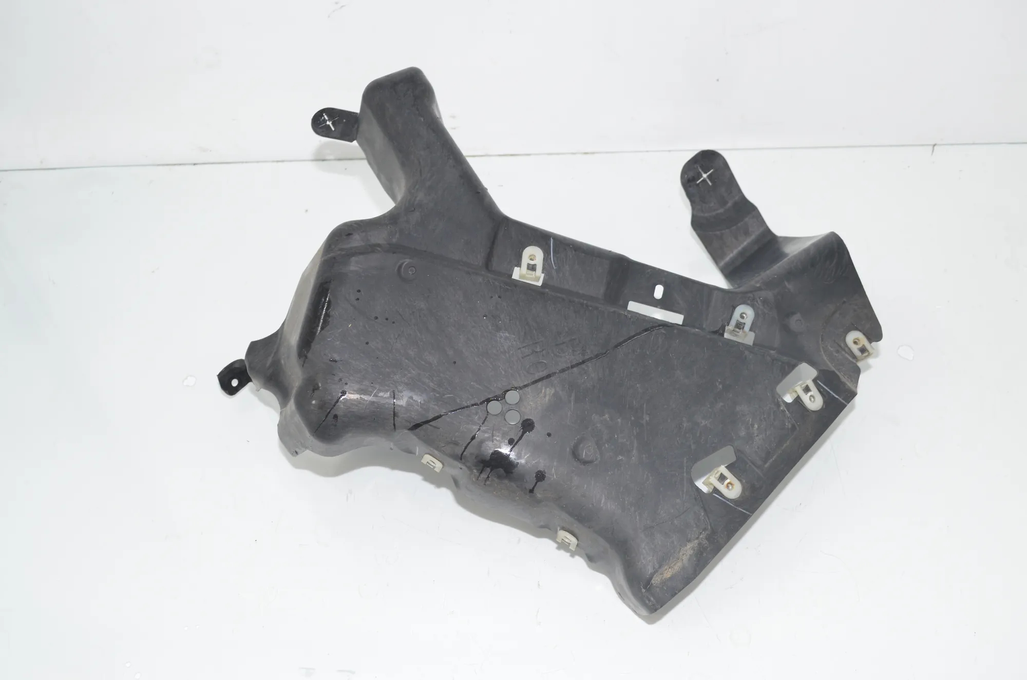 Right Side Underbody Cover – OEM 8493716 · BMW BMW 2 Coupe (G42, G87) 2021 – 2