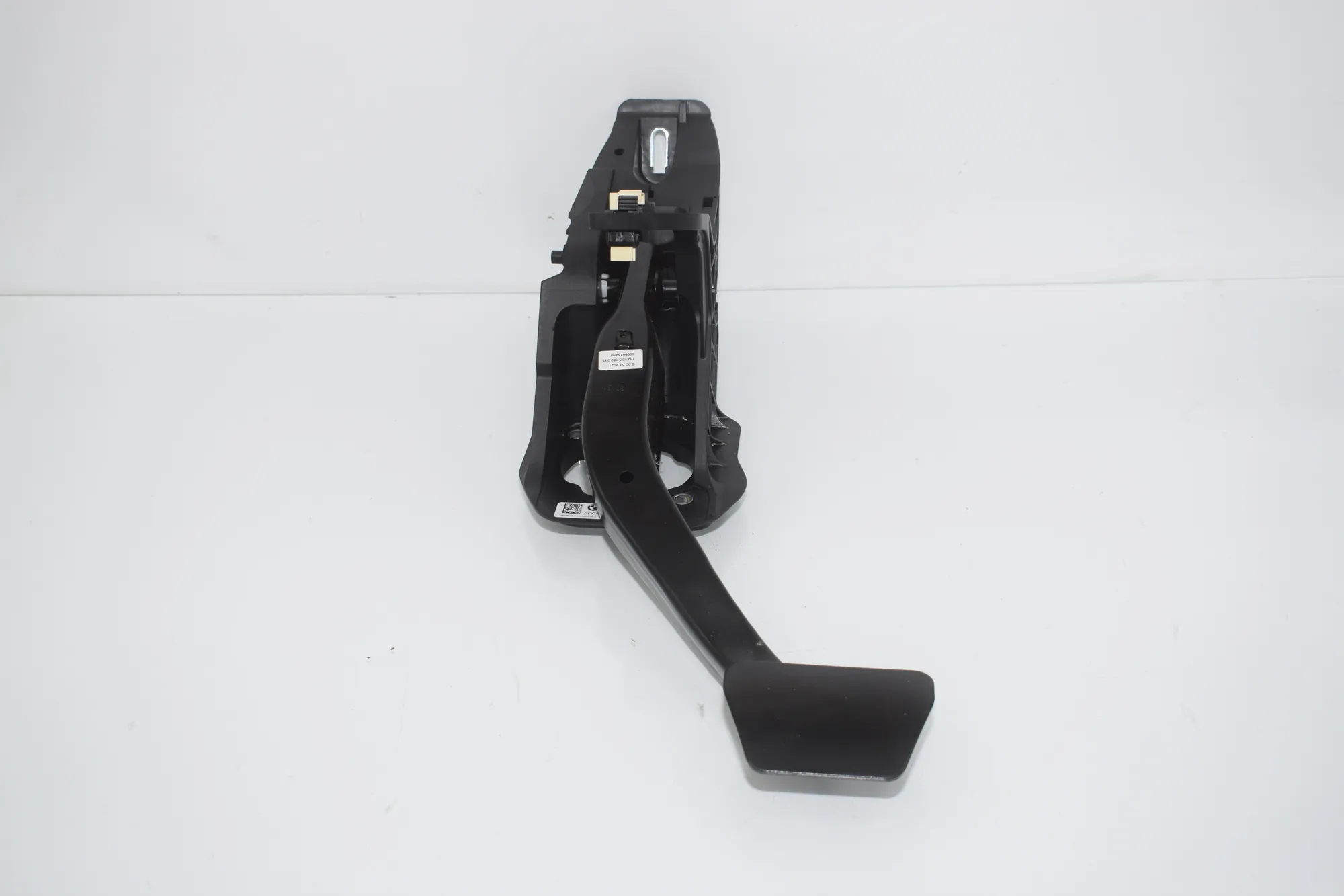 Brake Pedal – OEM 6874281 · BMW BMW 2 Coupe (G42, G87) 2021
