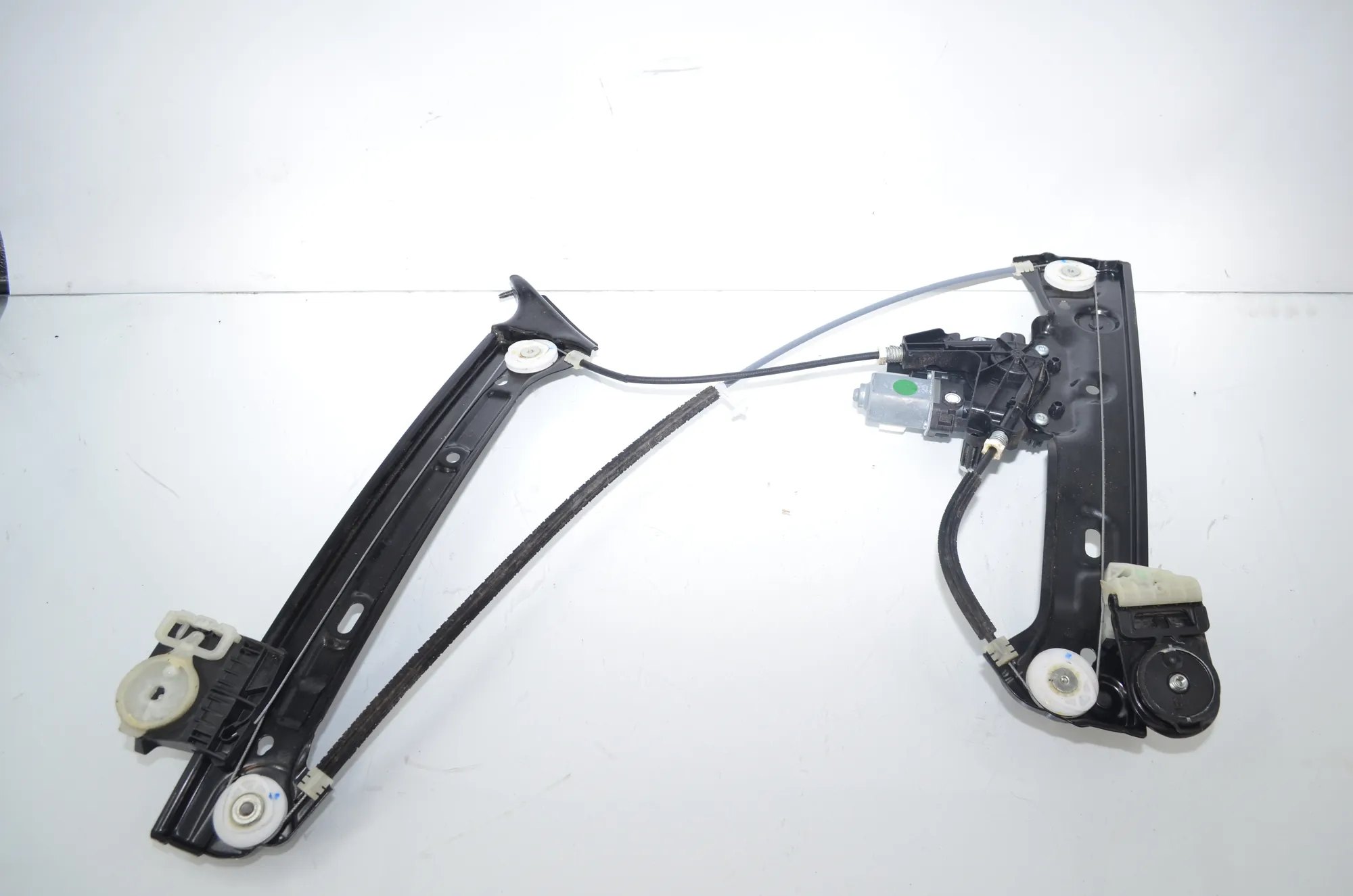 Front Left Door Window Regulator – OEM 9854229 · BMW BMW 2 Coupe (G42, G87) 2021 – 3
