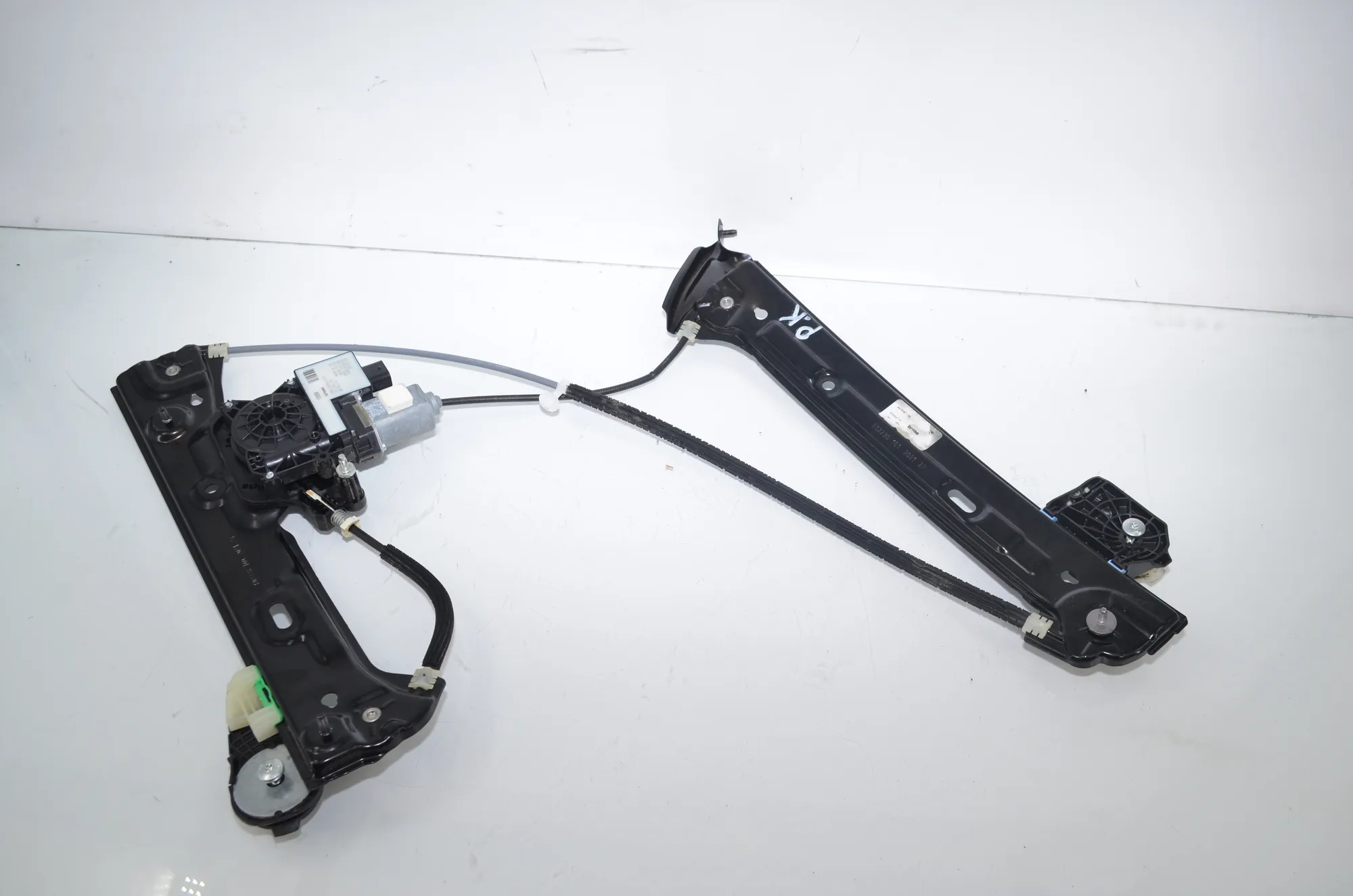 Front Left Door Window Regulator – OEM 9854229 · BMW BMW 2 Coupe (G42, G87) 2021 – 2