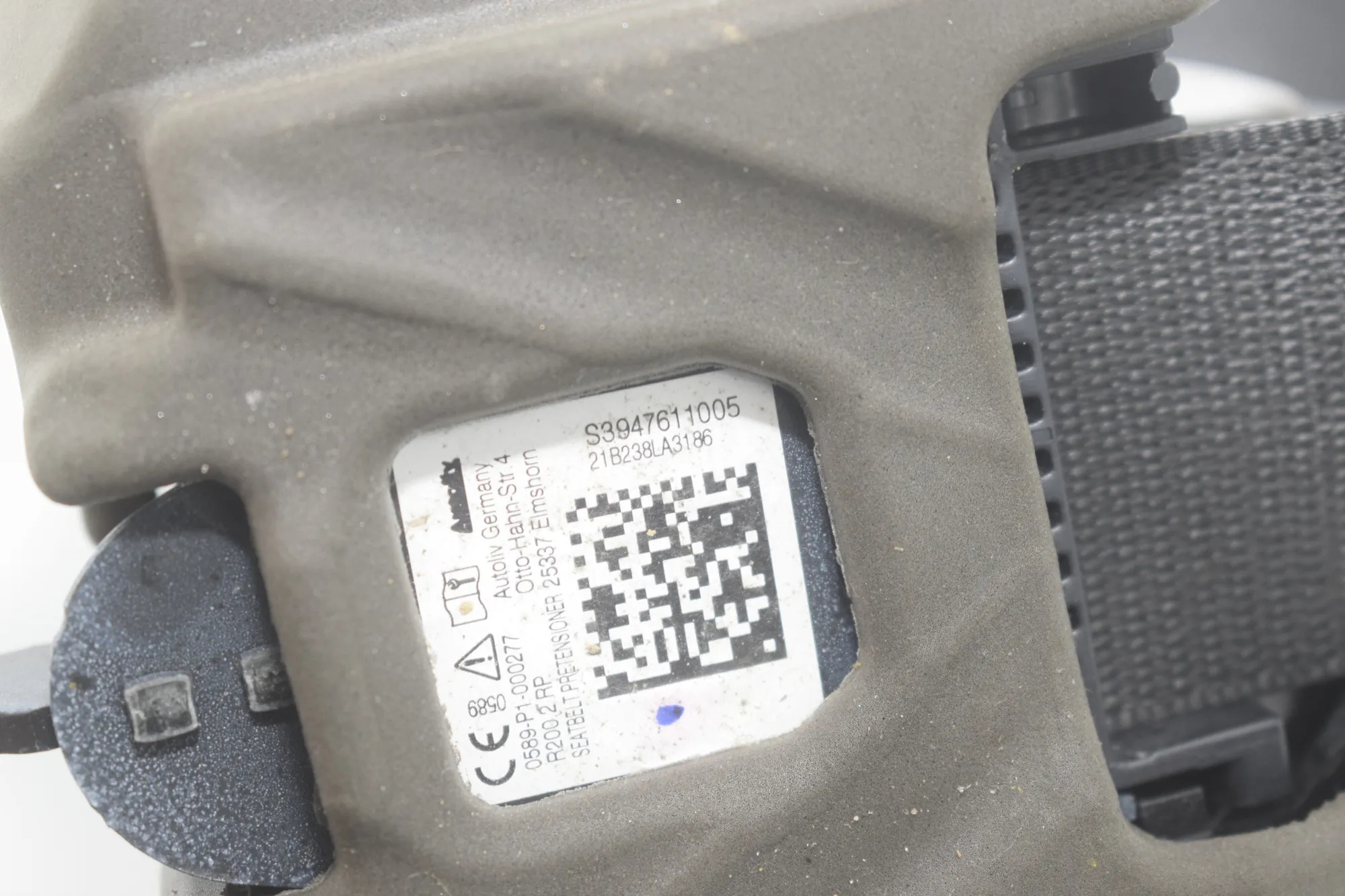 Rear Left Seatbelt – OEM 9476110 · BMW BMW 2 Coupe (G42, G87) 2021 – 4