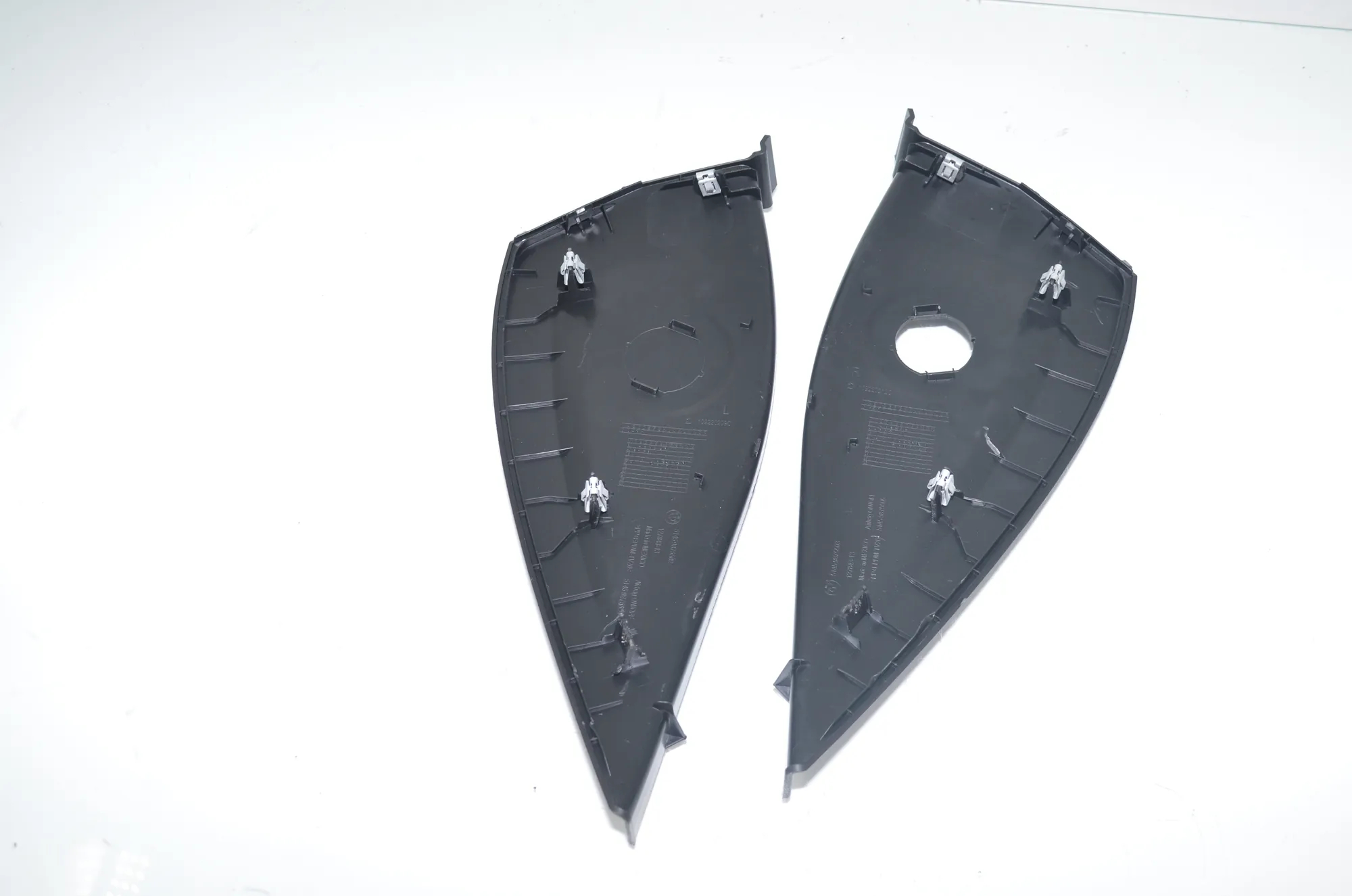 Dashboard Side Trim – OEM 9875503 · BMW BMW 2 Coupe (G42, G87) 2021 – 3