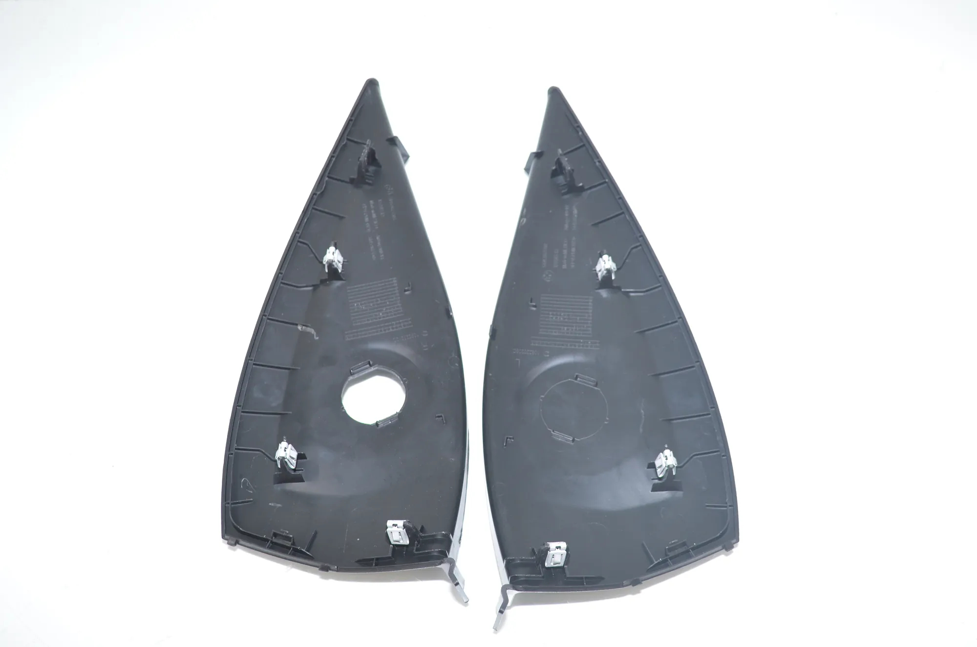 Dashboard Side Trim – OEM 9875503 · BMW BMW 2 Coupe (G42, G87) 2021 – 4