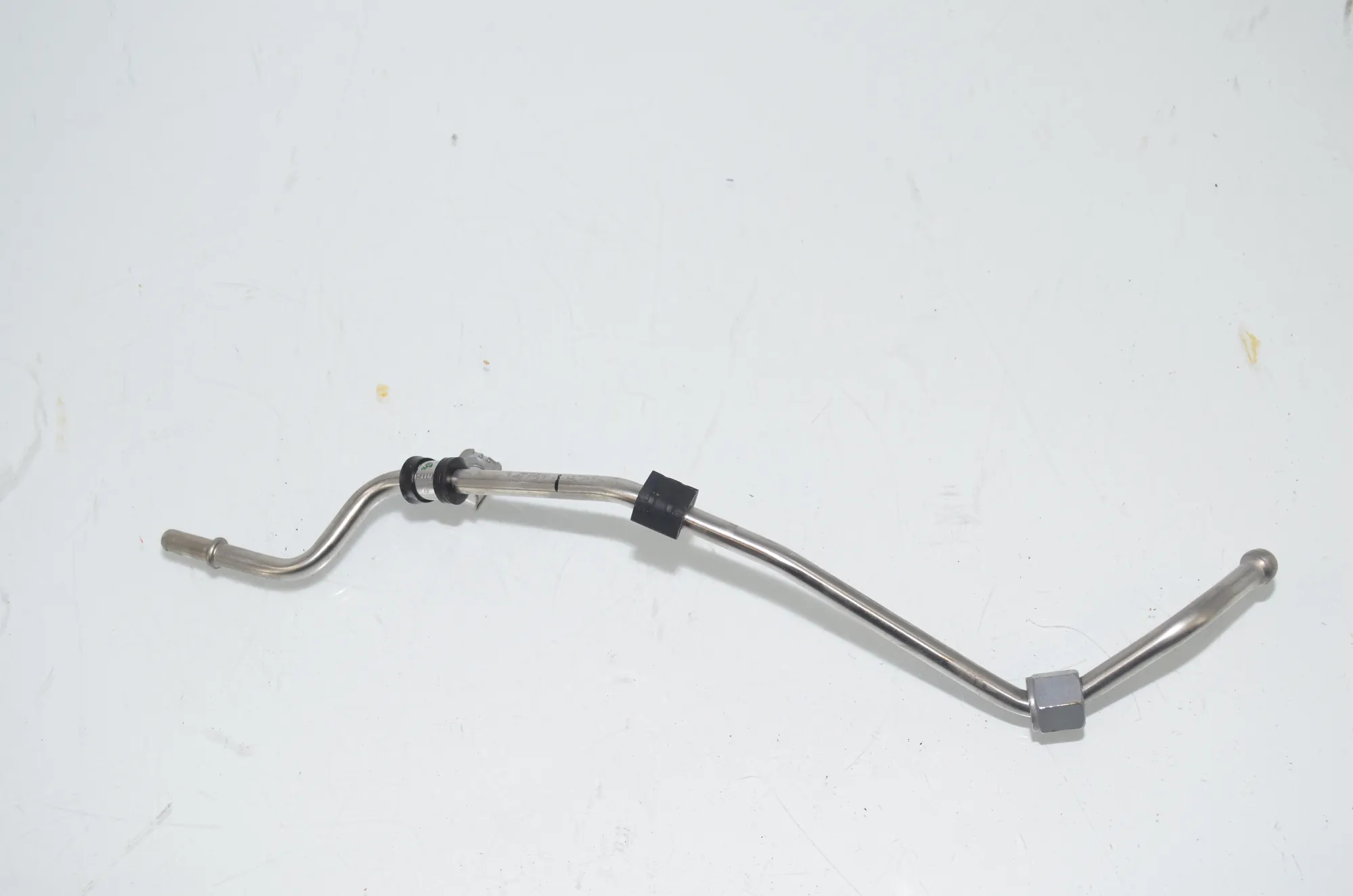 Fuel Pipe – OEM 9452385 · BMW BMW 2 Coupe (G42, G87) 2021 – 3