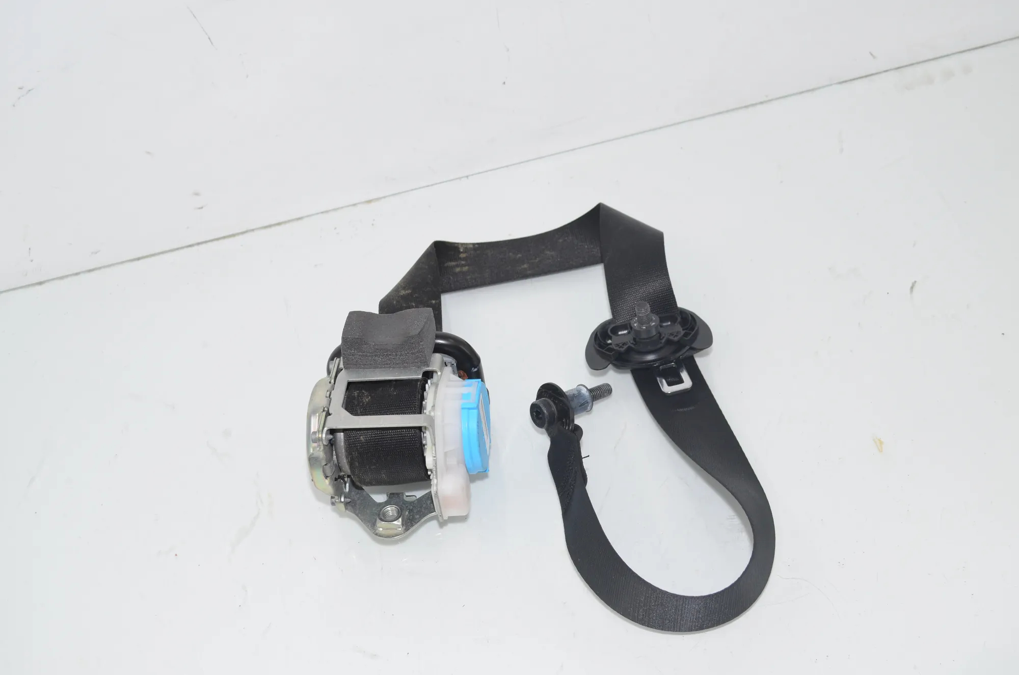 Front Right Seatbelt – OEM 5A14342 · BMW BMW 2 Coupe (G42, G87) 2021