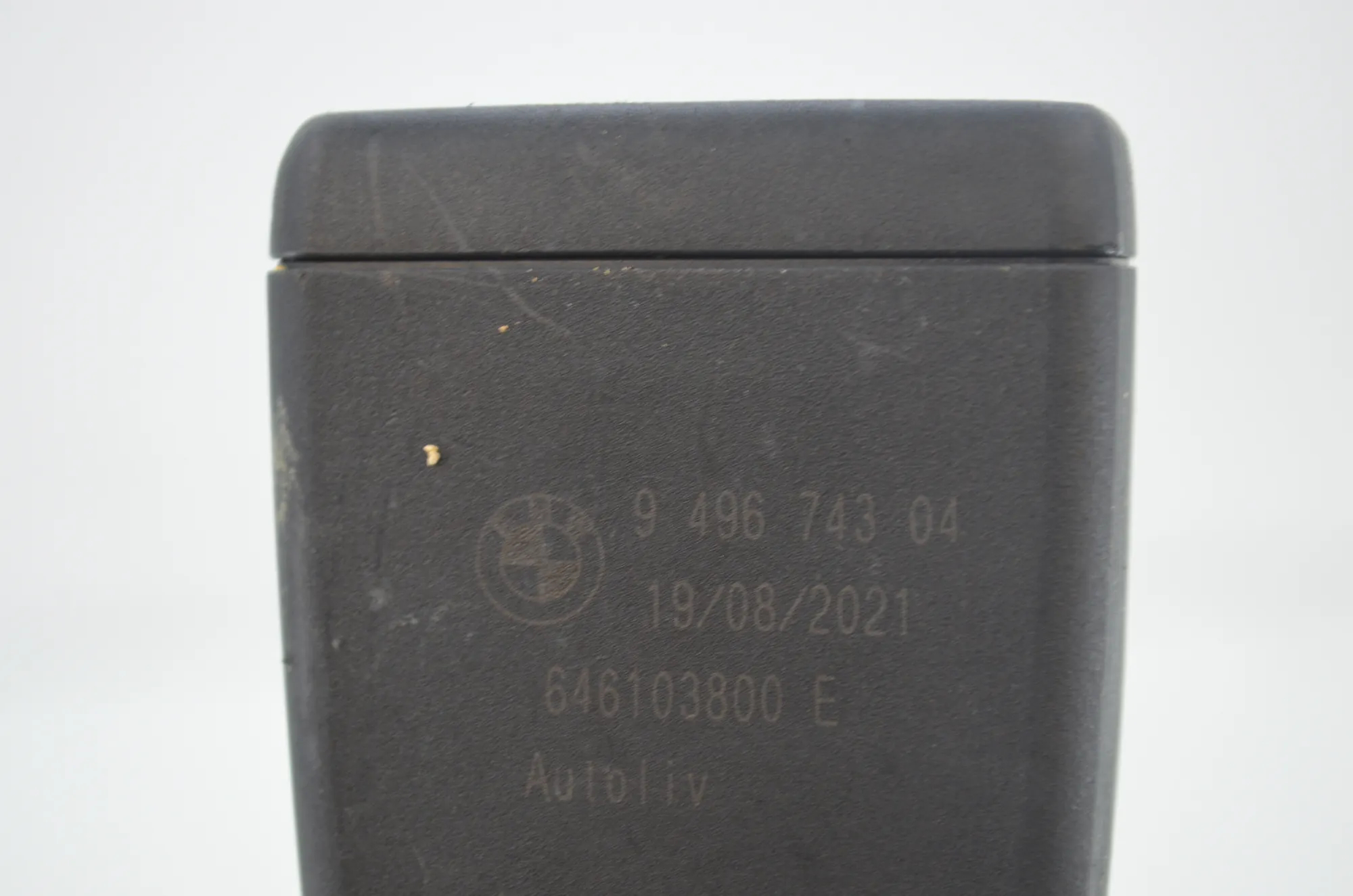 Rear Left Seat Buckle – OEM 9496743 · BMW BMW 2 Coupe (G42, G87) 2021 – 4