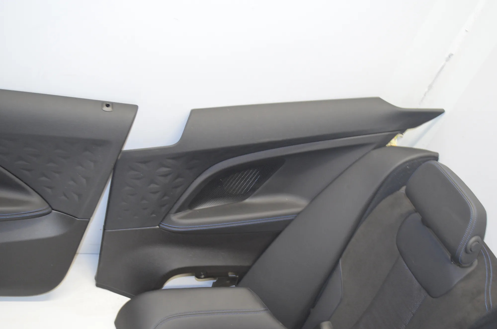 Seat set · BMW BMW 2 Coupe (G42, G87) 2021 – 8