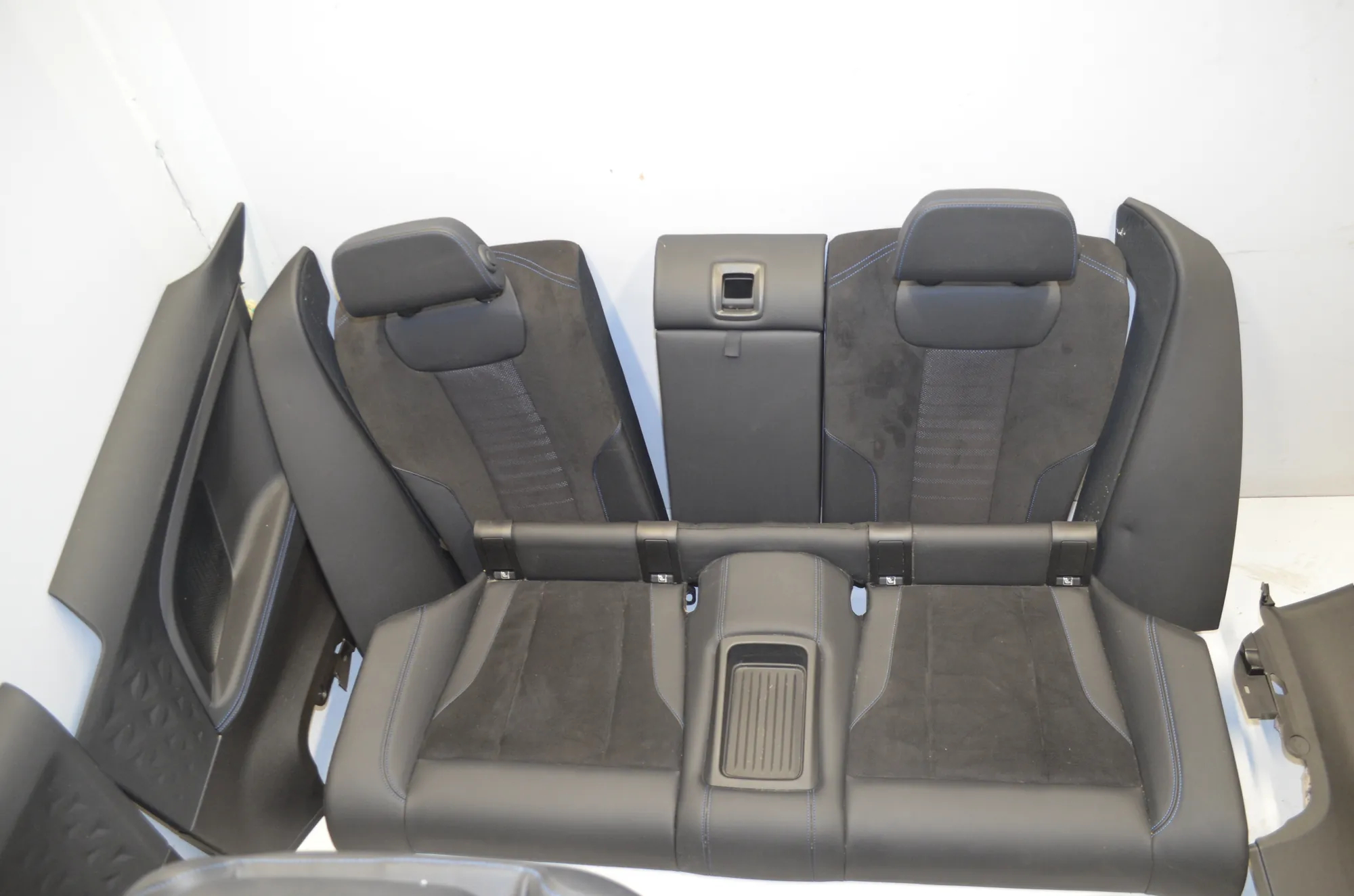 Seat set · BMW BMW 2 Coupe (G42, G87) 2021 – 4