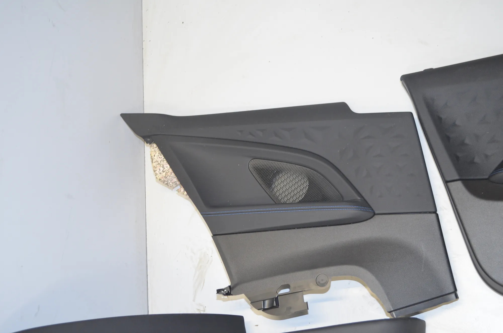 Seat set · BMW BMW 2 Coupe (G42, G87) 2021 – 10