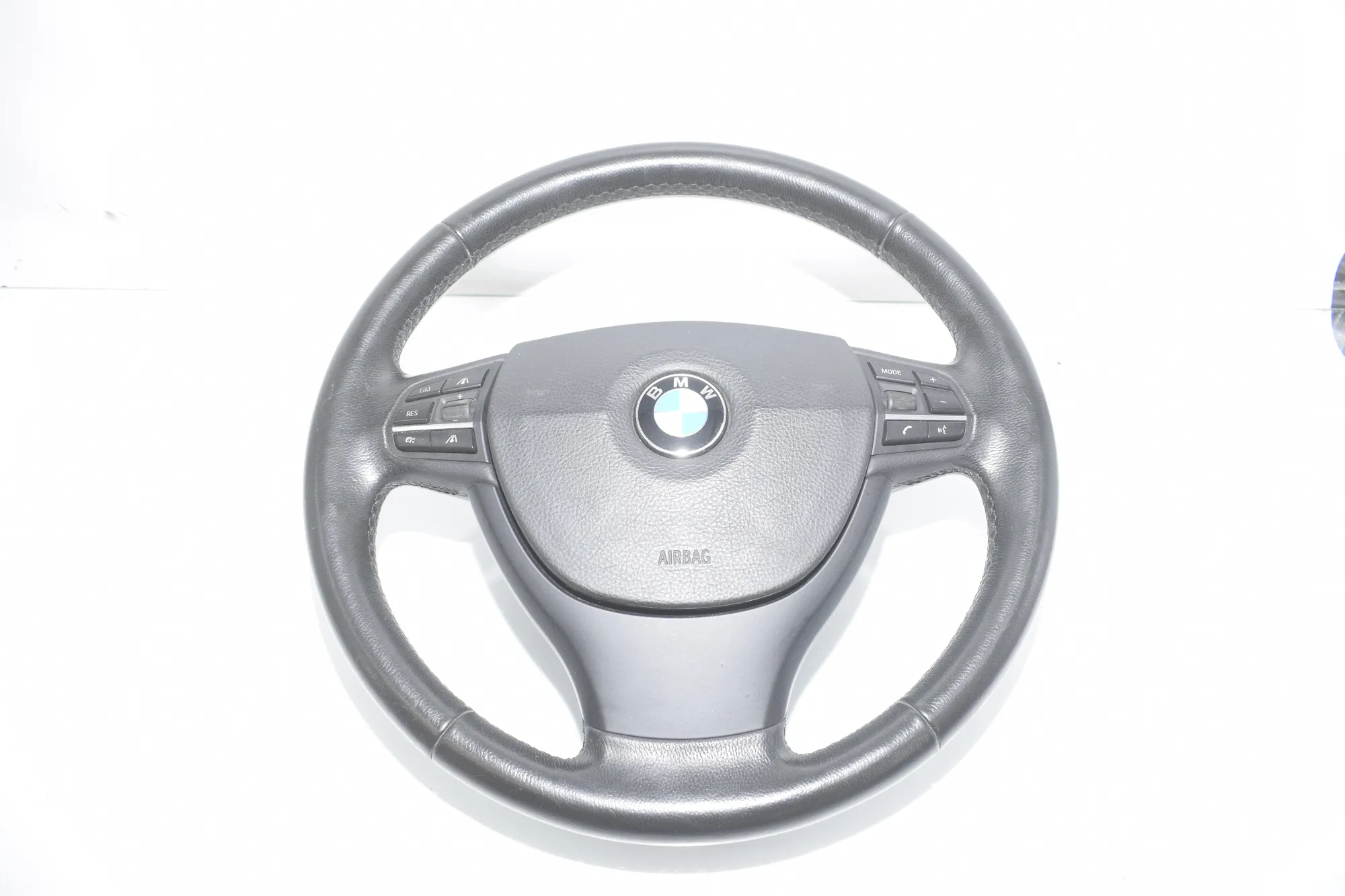 Steering Wheel – OEM 9229481 · BMW 5 Touring (F11) 530 d xDrive 2012 – 2