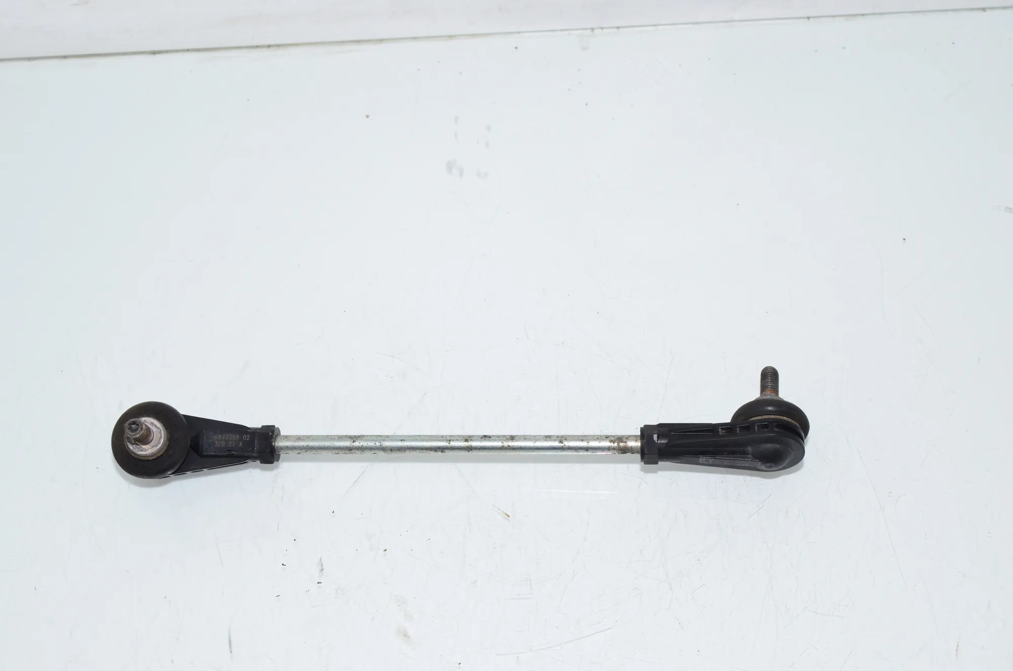 Front Left Stabilizer Link – OEM 6893359 · BMW BMW 2 Coupe (G42, G87) 2021 – 4