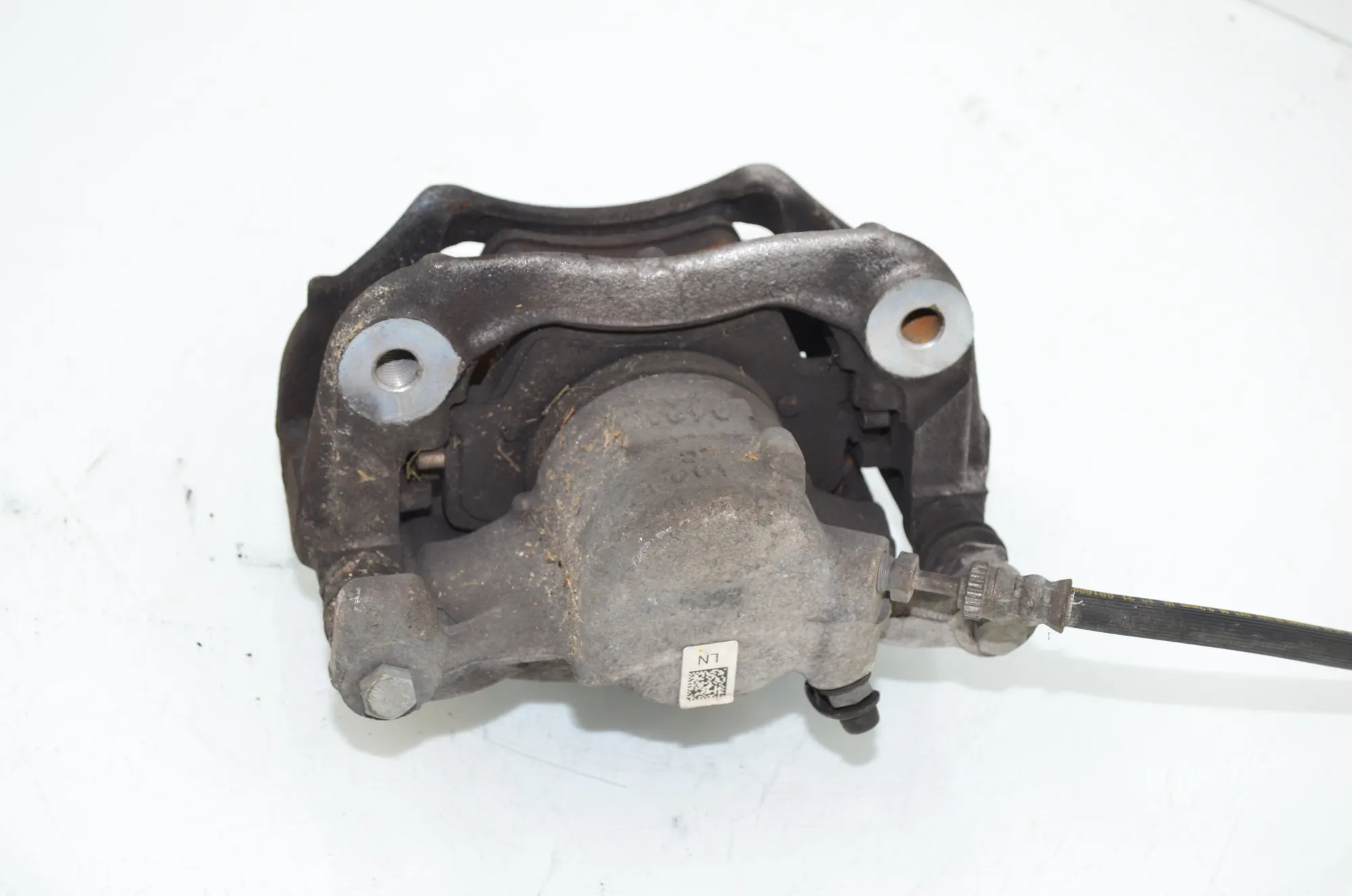 Front Right Brake Caliper – OEM 6860266 · BMW BMW 2 Coupe (G42, G87) 2021 – 4