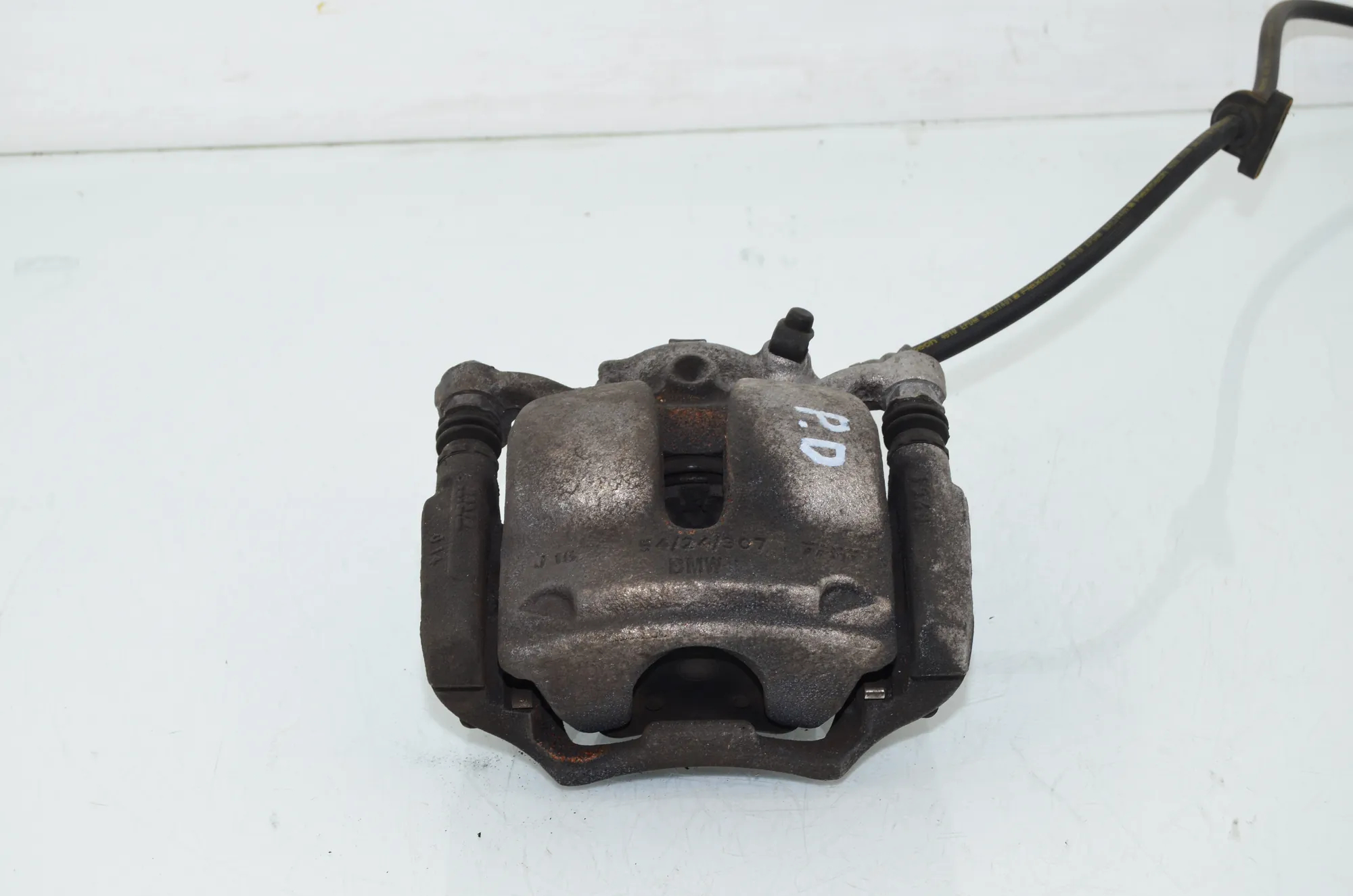Front Right Brake Caliper – OEM 6860266 · BMW BMW 2 Coupe (G42, G87) 2021