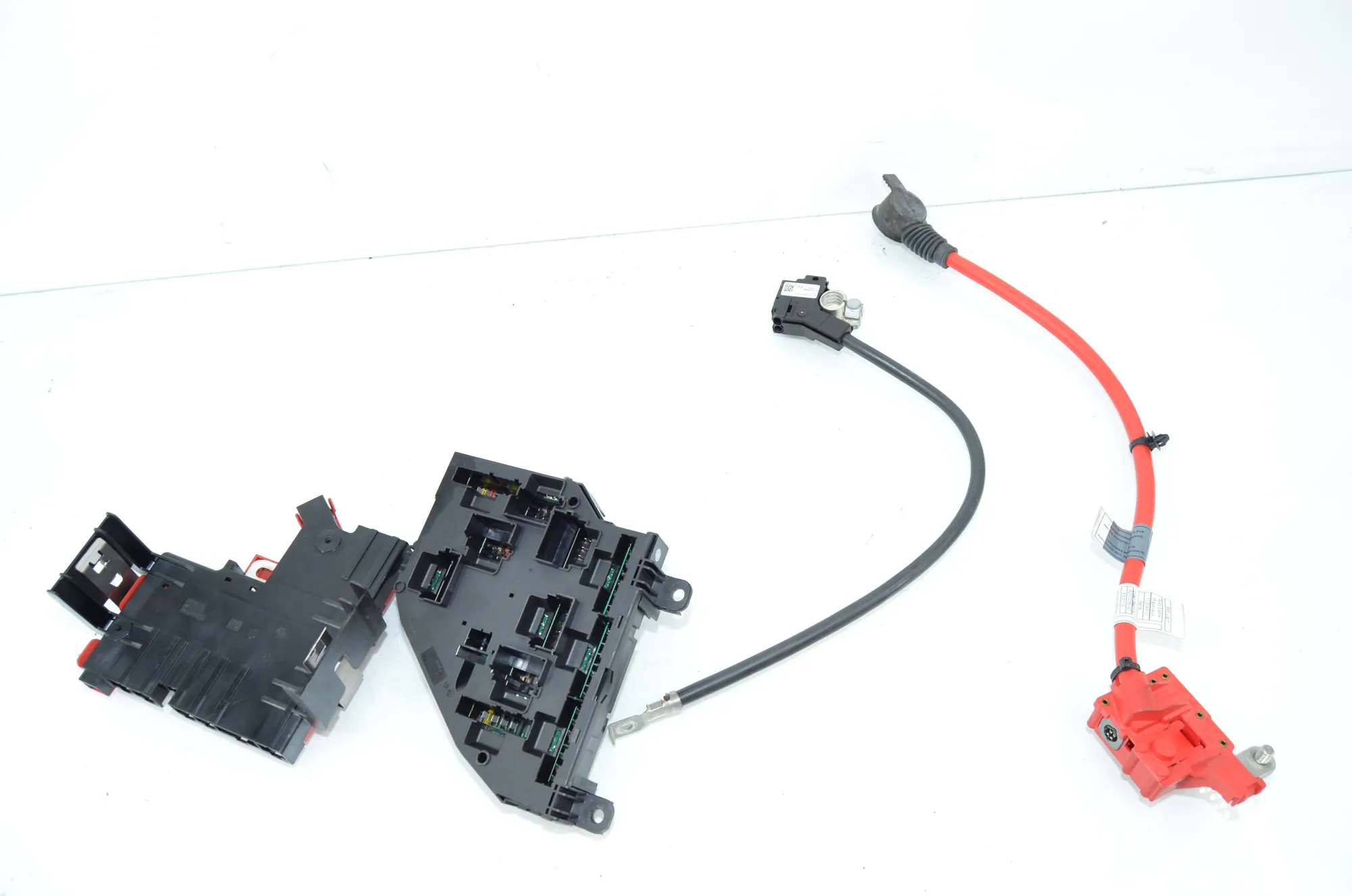 Fuse Box – OEM 9234424 · BMW 5 Touring (F11) 530 d xDrive 2011 – 4