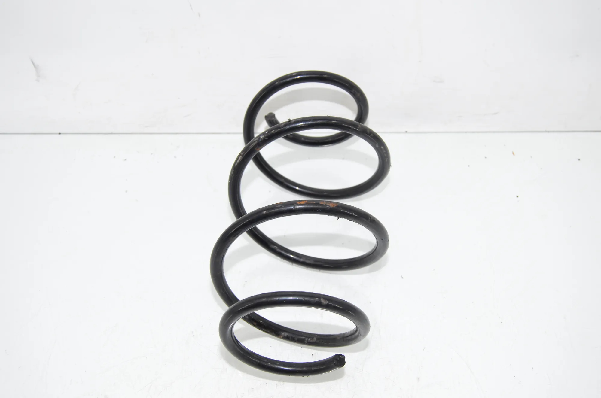 Front Right Coil Spring – OEM 6851922 · BMW 3 Touring (F31) 330 d 2013 – 3