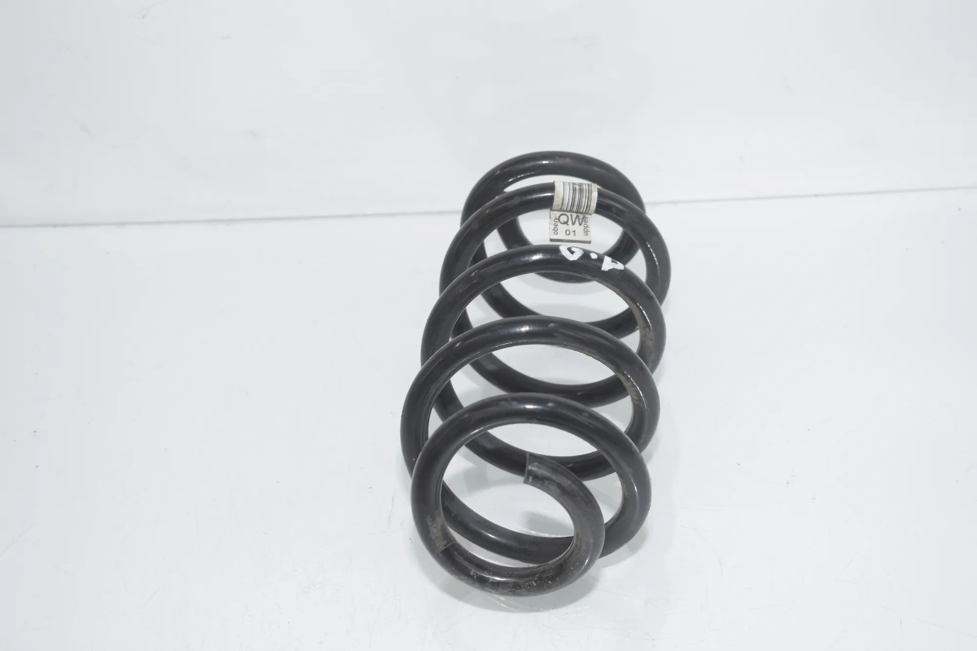 Rear Right Coil Spring – OEM 6872298 · BMW X1 (F48) sDrive 18 d 2019 – 2
